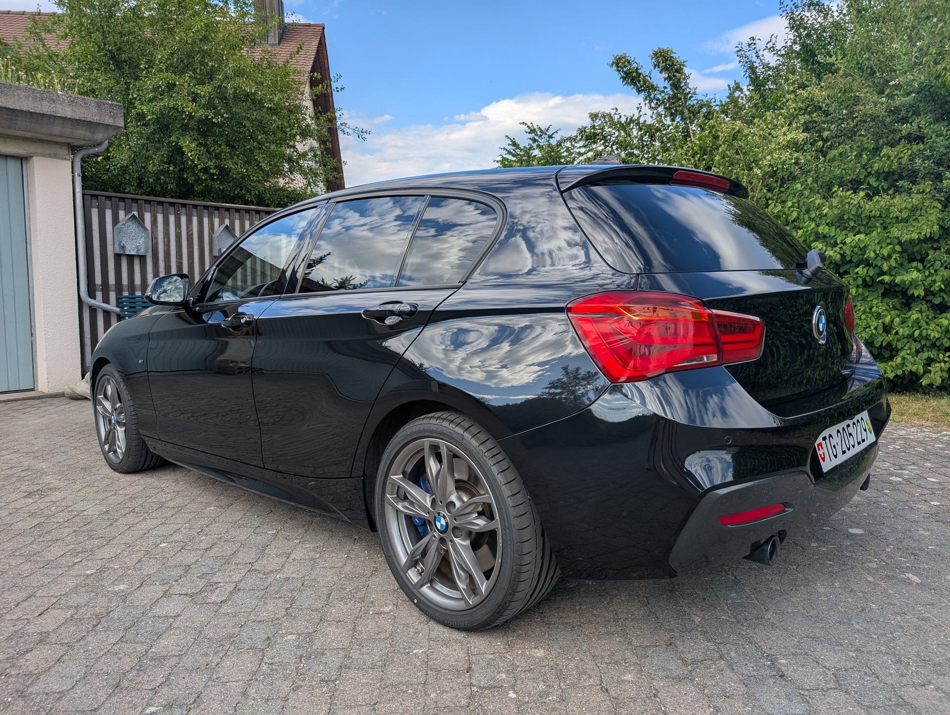 BMW M135i xDrive-image-3