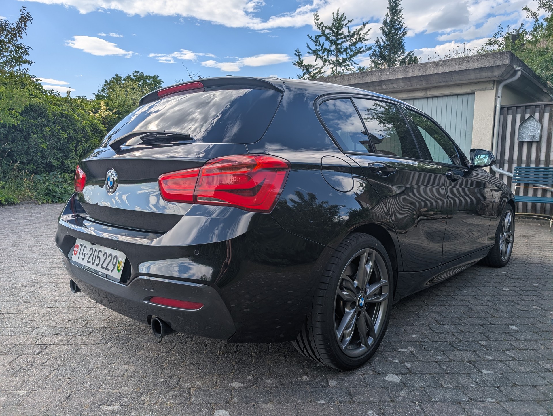 BMW M135i xDrive-image-2