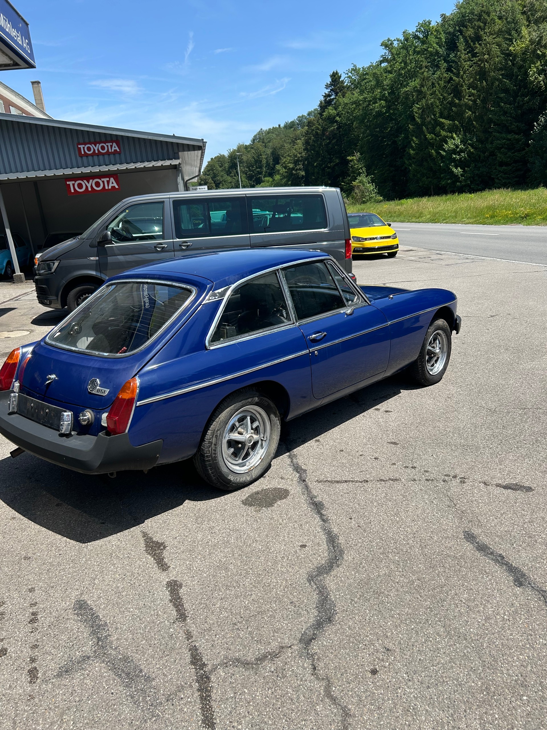 MG GT-image-3