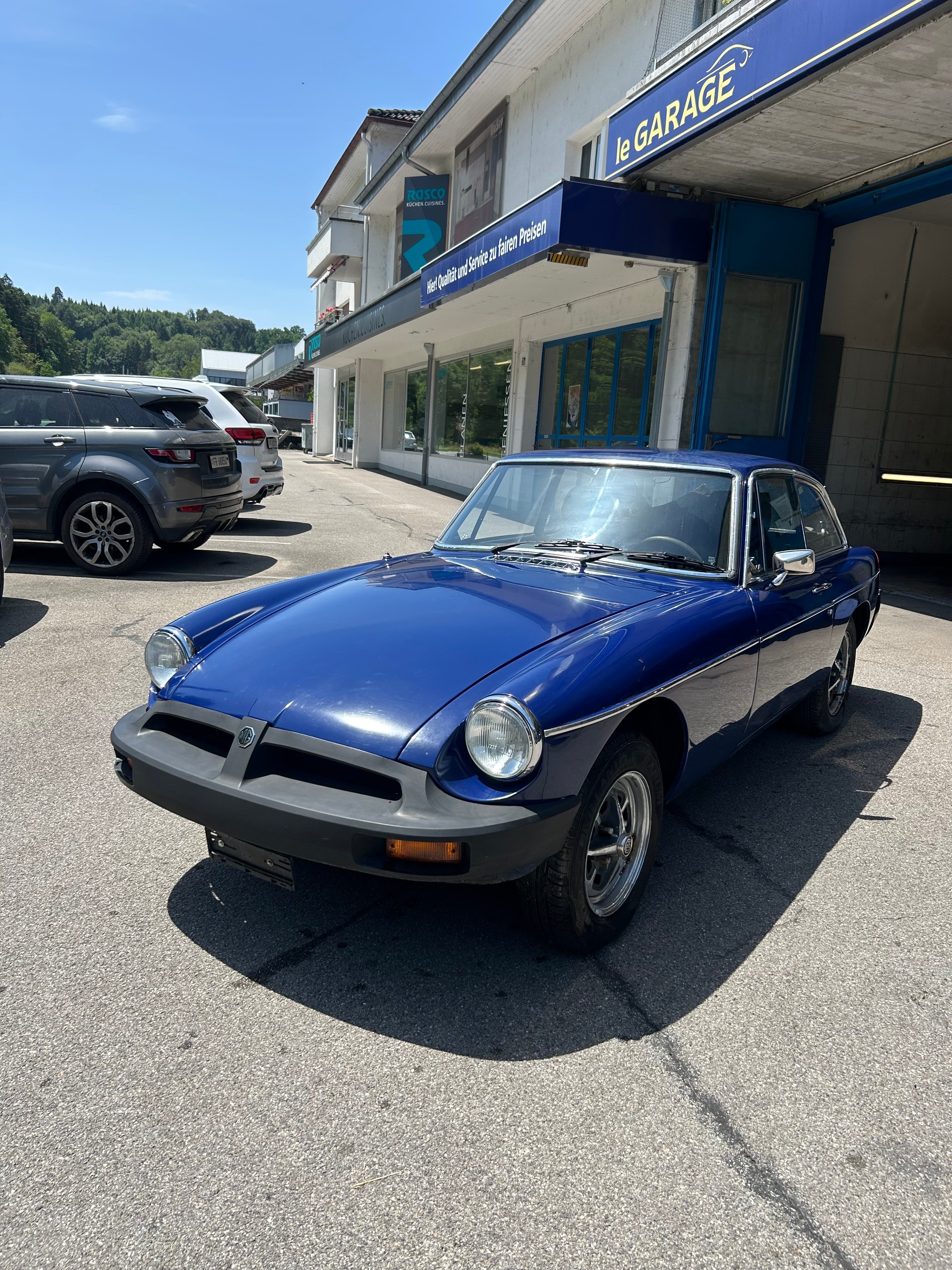 MG GT-image-0