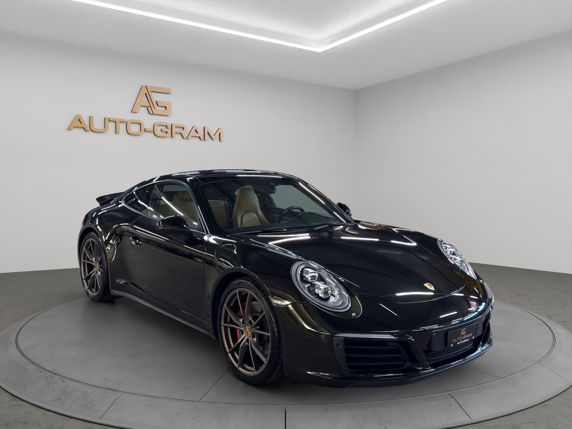 PORSCHE 911 Carrera 4S PDK-image-7