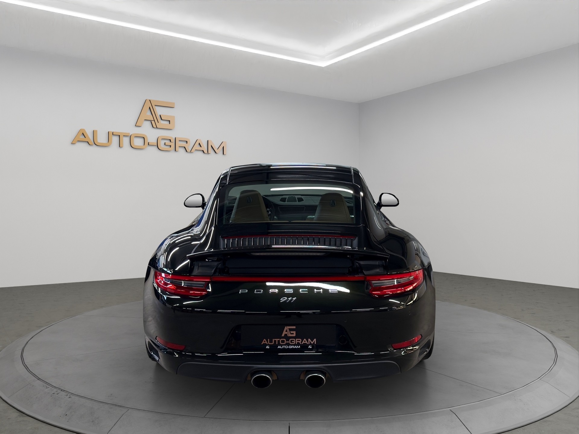 PORSCHE 911 Carrera 4S PDK-image-4