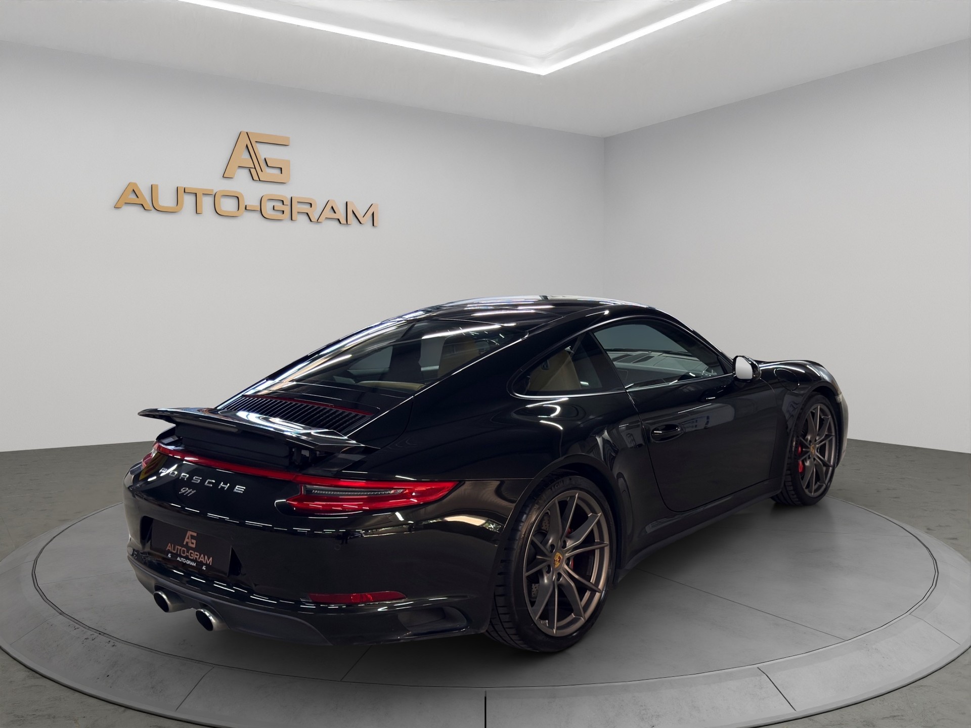 PORSCHE 911 Carrera 4S PDK-image-5