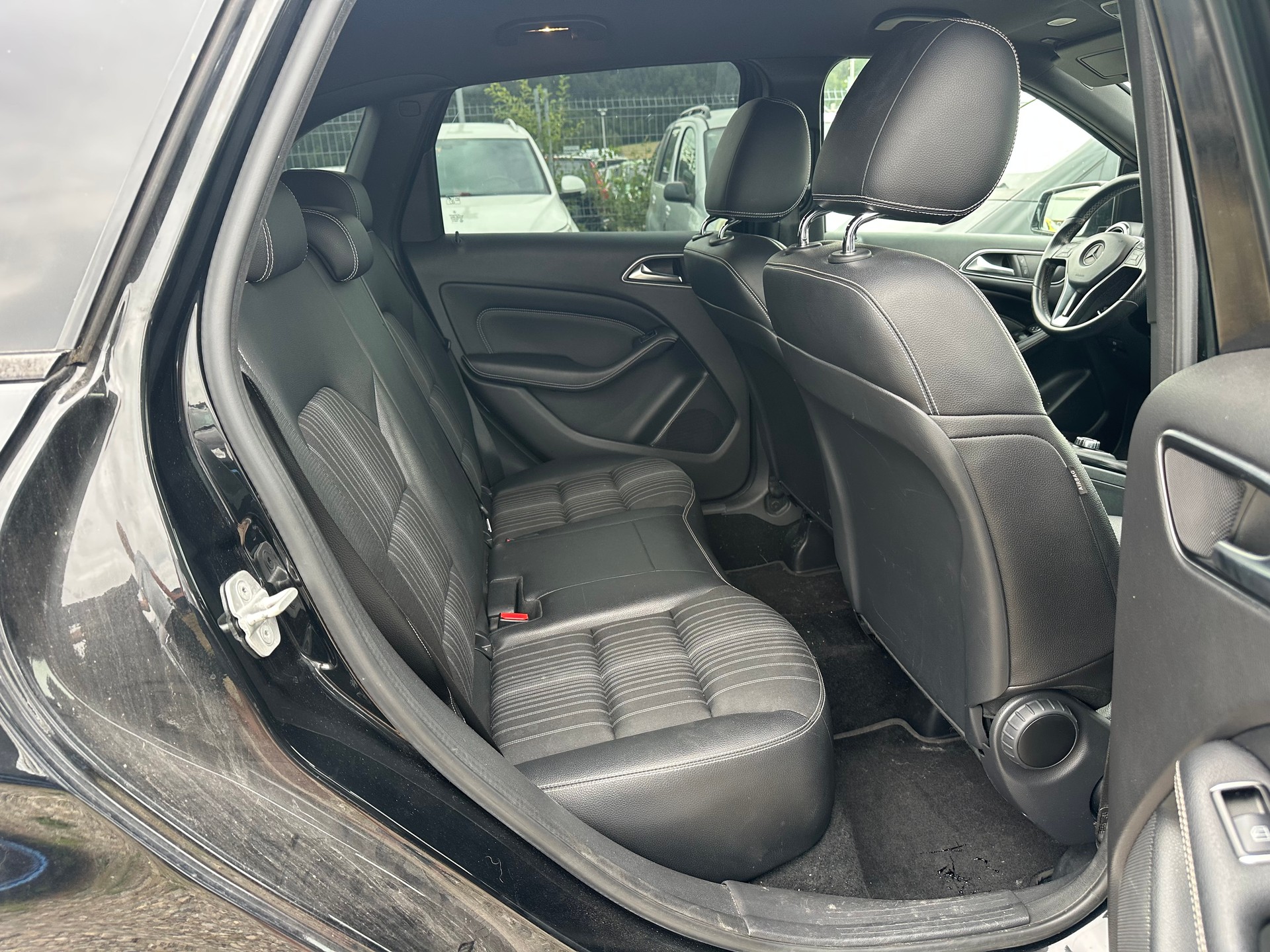 MERCEDES-BENZ B 200 CDI 7G-DCT-image-10