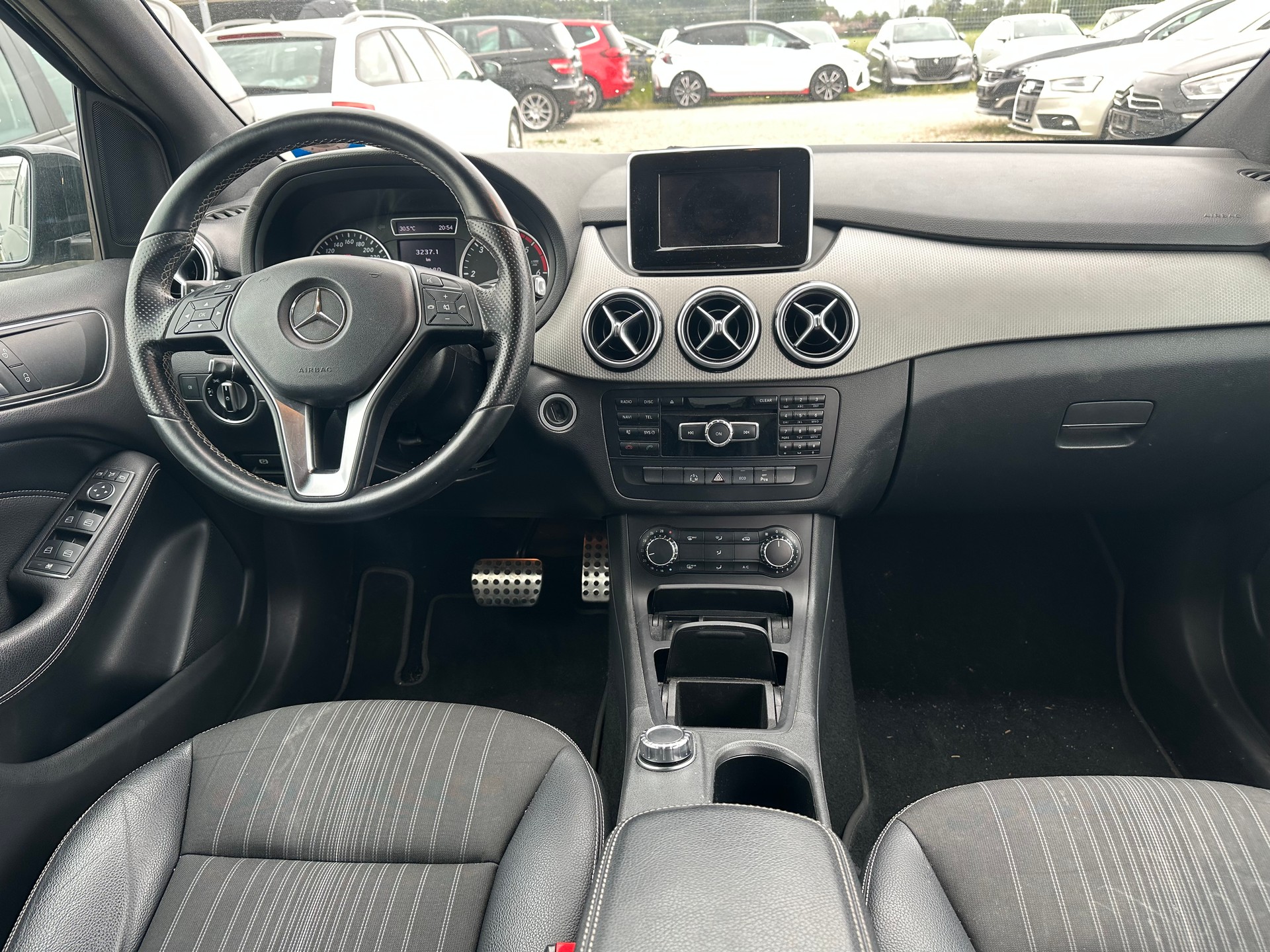 MERCEDES-BENZ B 200 CDI 7G-DCT-image-7