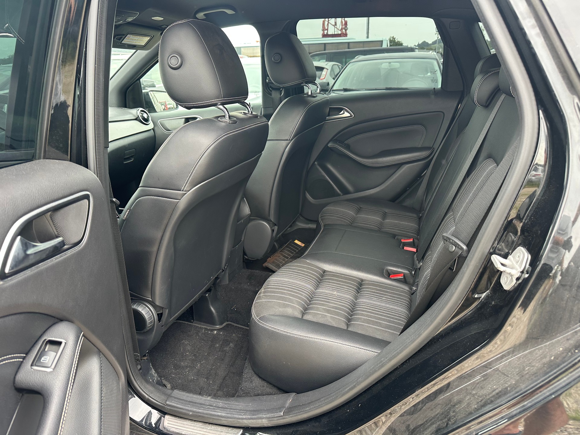 MERCEDES-BENZ B 200 CDI 7G-DCT-image-8
