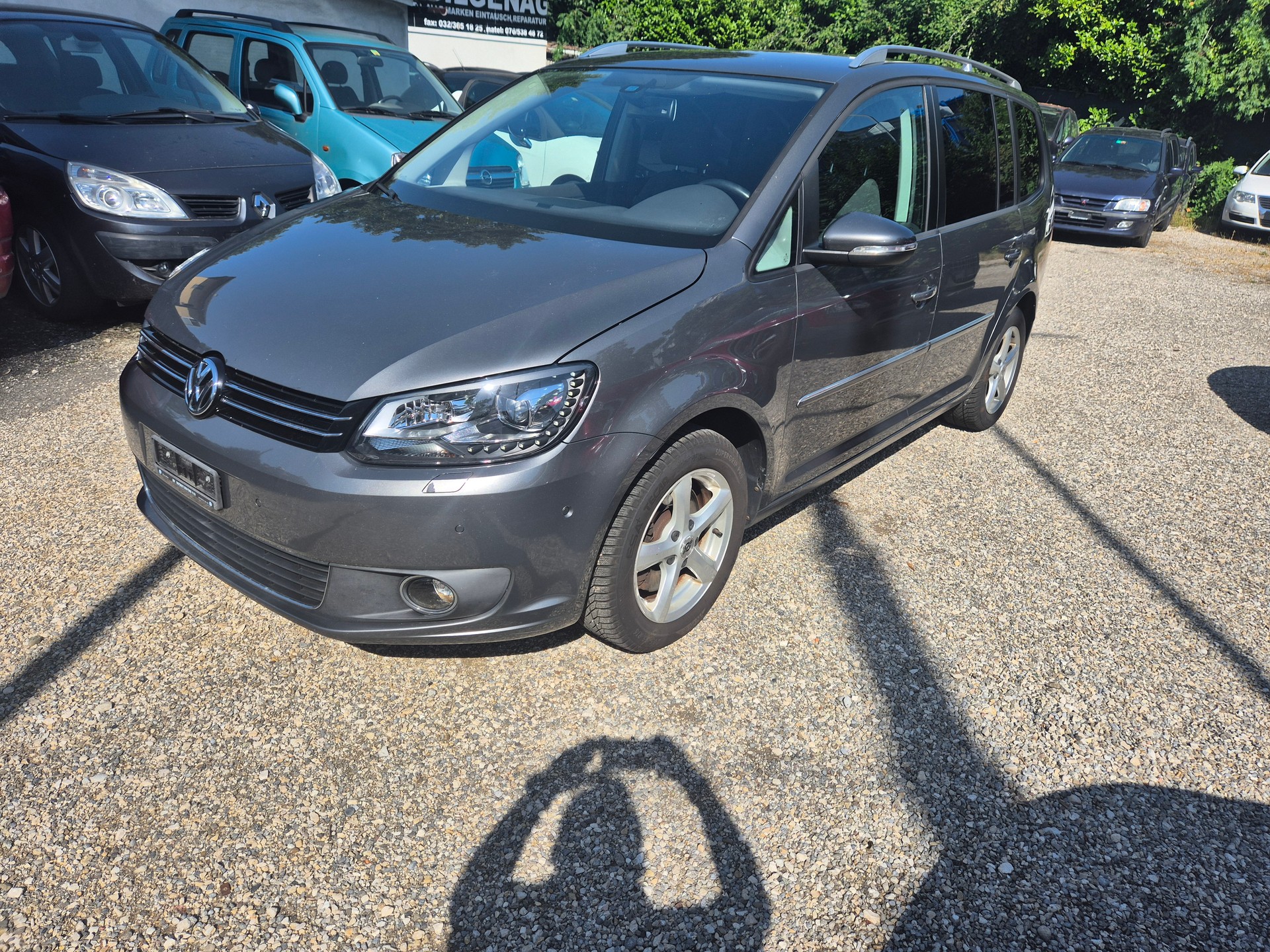 VW Touran 2.0 TDI Comfortline-image-2