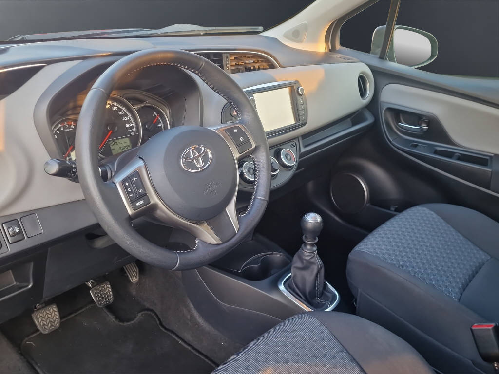 TOYOTA Yaris 1.33 VVT-i Luna-image-8
