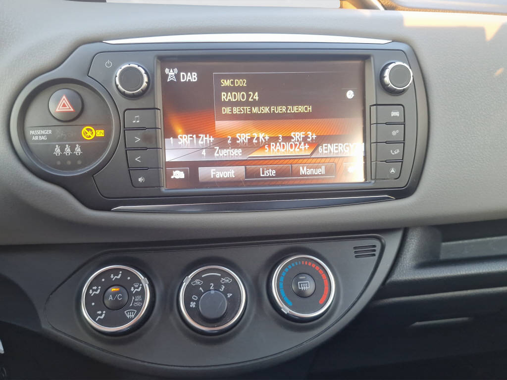 TOYOTA Yaris 1.33 VVT-i Luna-image-12