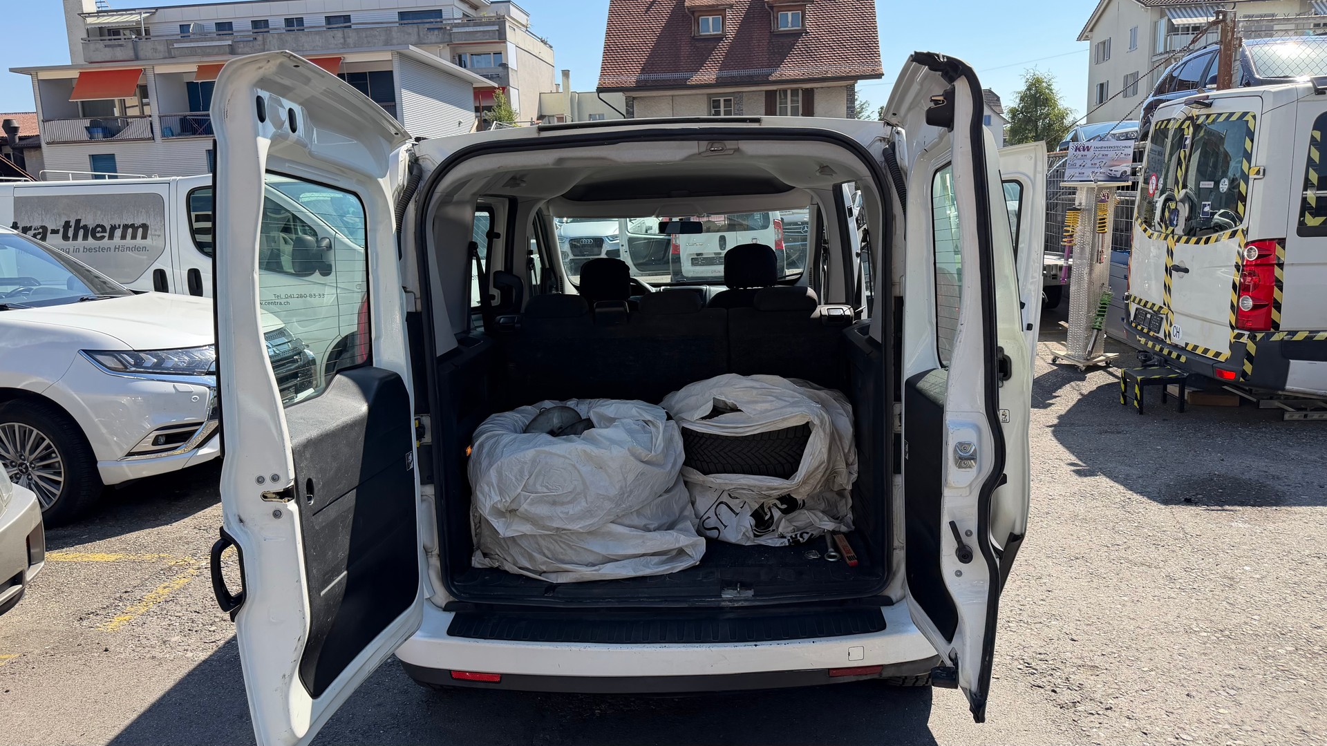 OPEL Combo 1.4i 2.2 L1H1-image-9