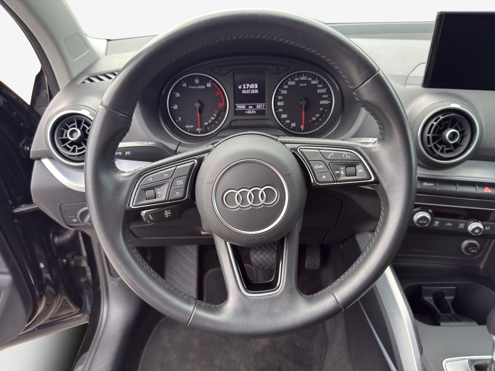 AUDI Q2 35 TFSI Sport S-tronic-image-9