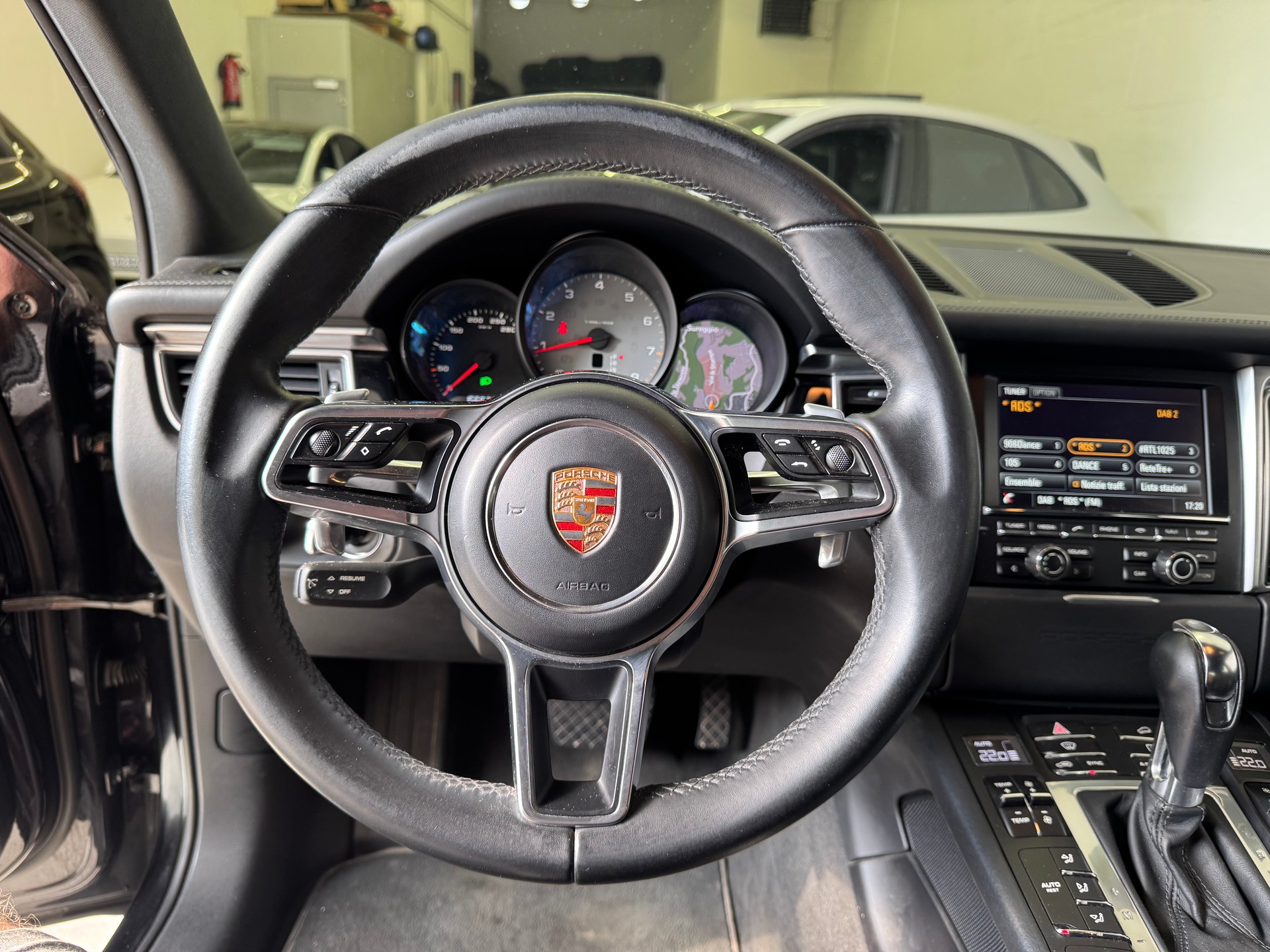 PORSCHE Macan S PDK ## TECHART Scarico sportivo-image-11