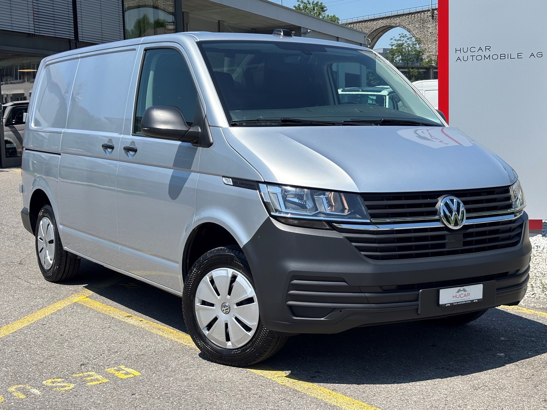 VW T6.1 2.0 TDI Transporter 110 Entry-image-0