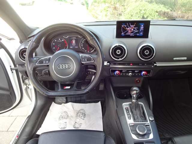 AUDI A3 Sportback 1.8 TFSI Ambition quattro S-tronic-image-8