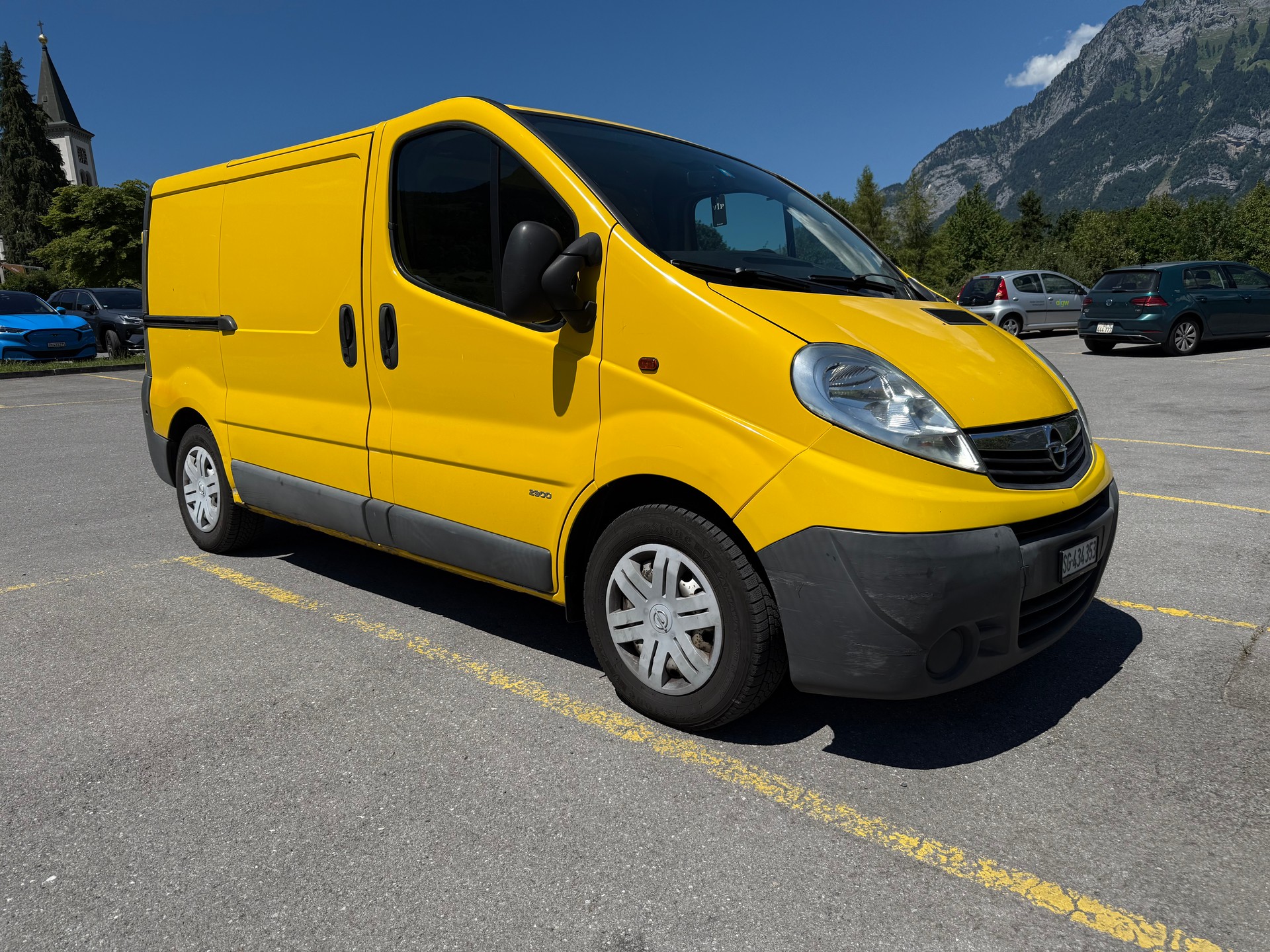 OPEL Vivaro 2.5 CDTI 2.9t L1H1-image-1
