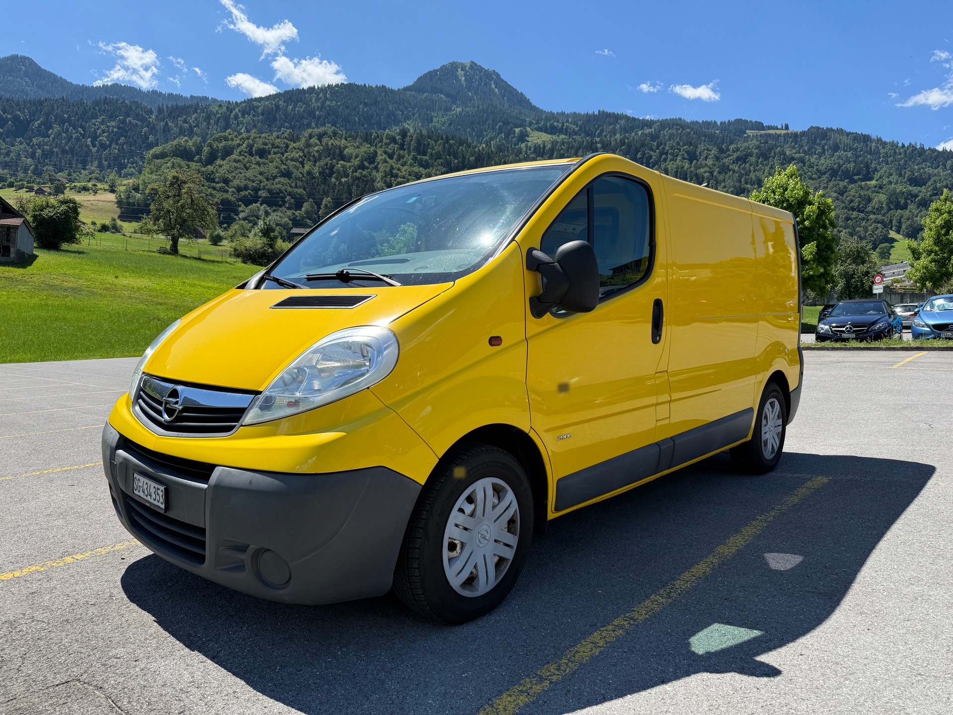 OPEL Vivaro 2.5 CDTI 2.9t L1H1-image-0