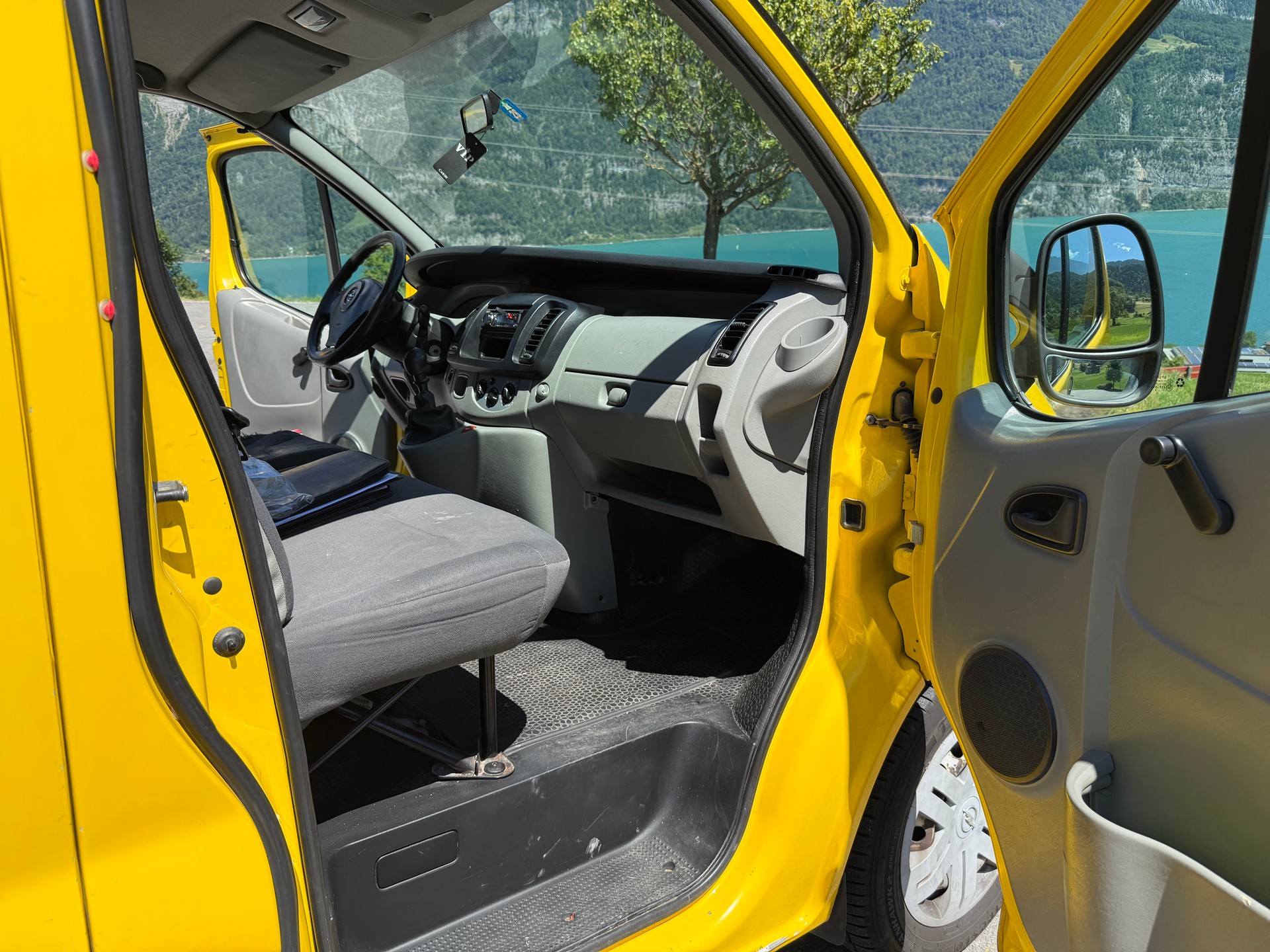 OPEL Vivaro 2.5 CDTI 2.9t L1H1-image-10