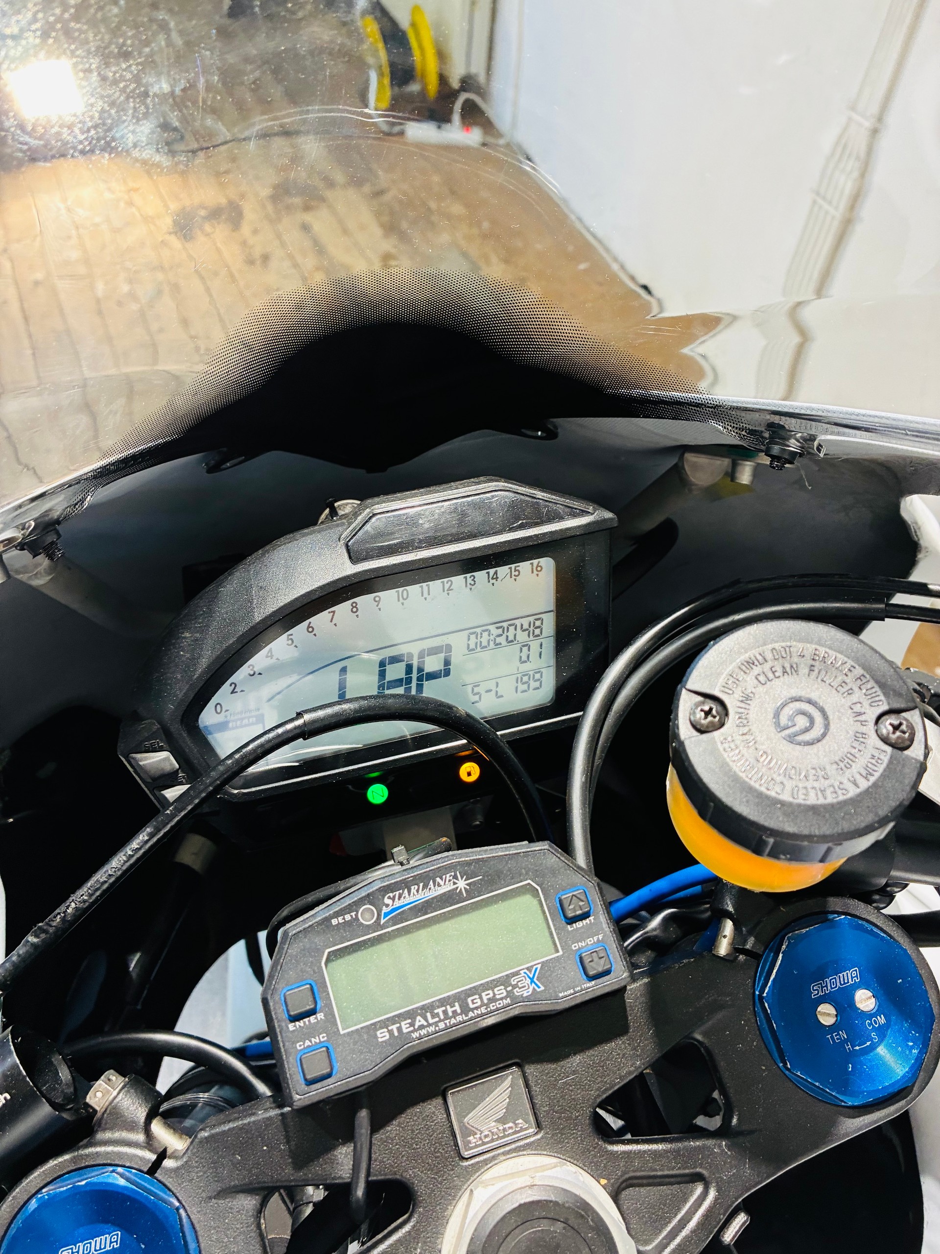 HONDA CBR 1000 RA ABS-image-9