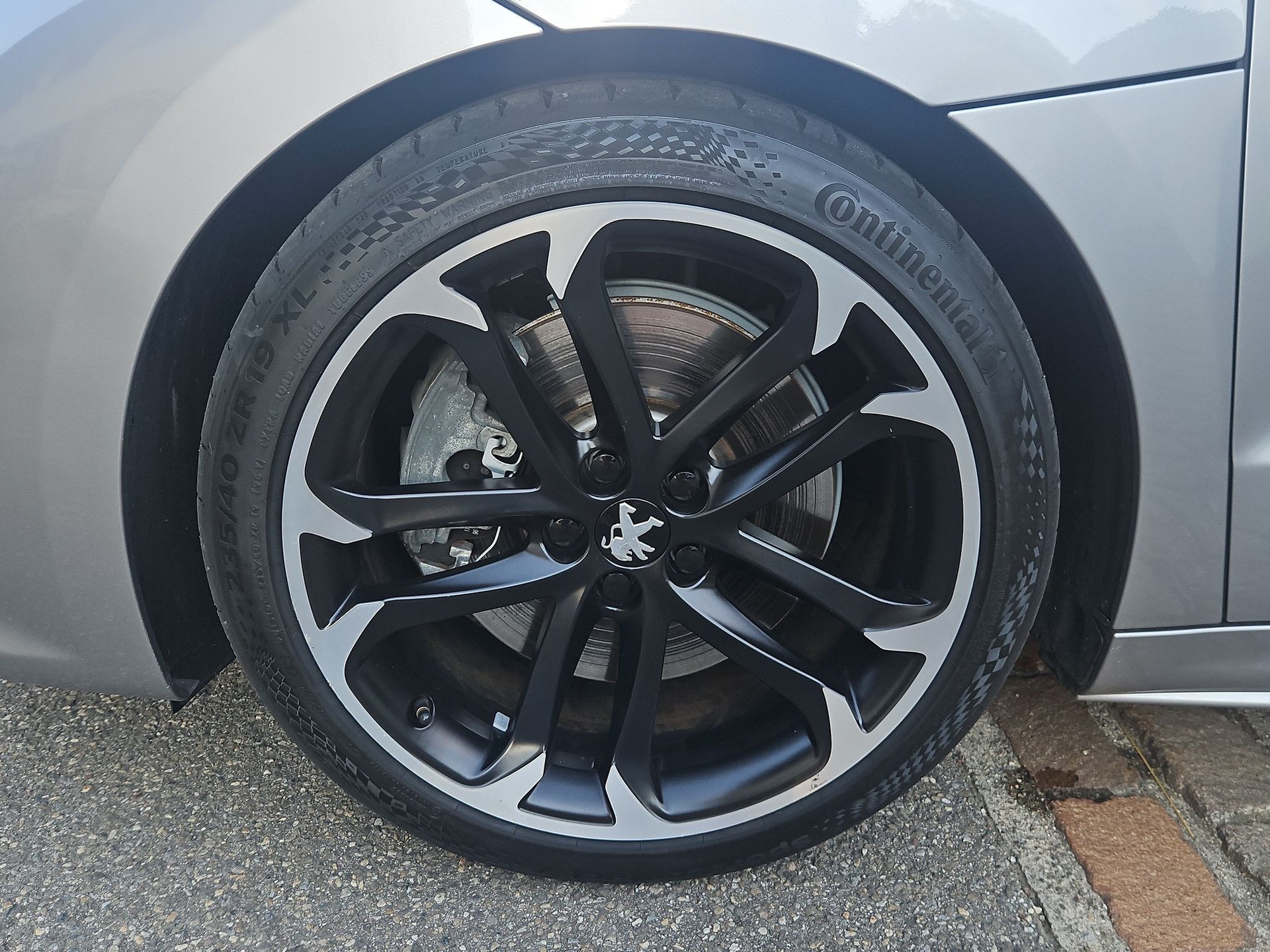 PEUGEOT RCZ 1.6 Turbo Asphalt-image-9