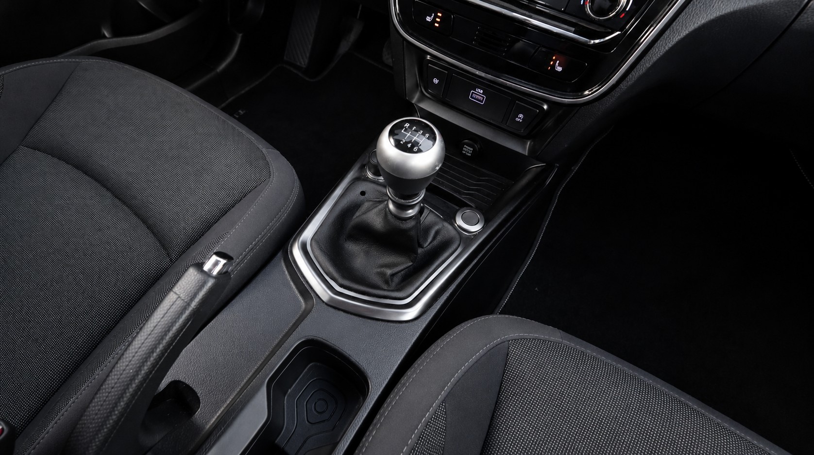 KGM-SsangYong Tivoli 1.2 T GDI Crystal 2WD-image-14