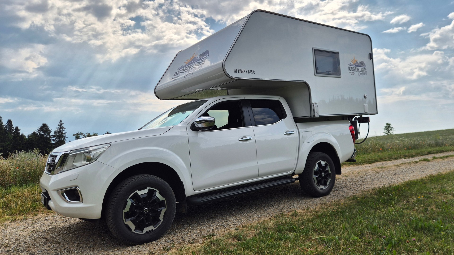 NISSAN Navara Double Cab Acenta 2.3 dCi 4WD-image-0