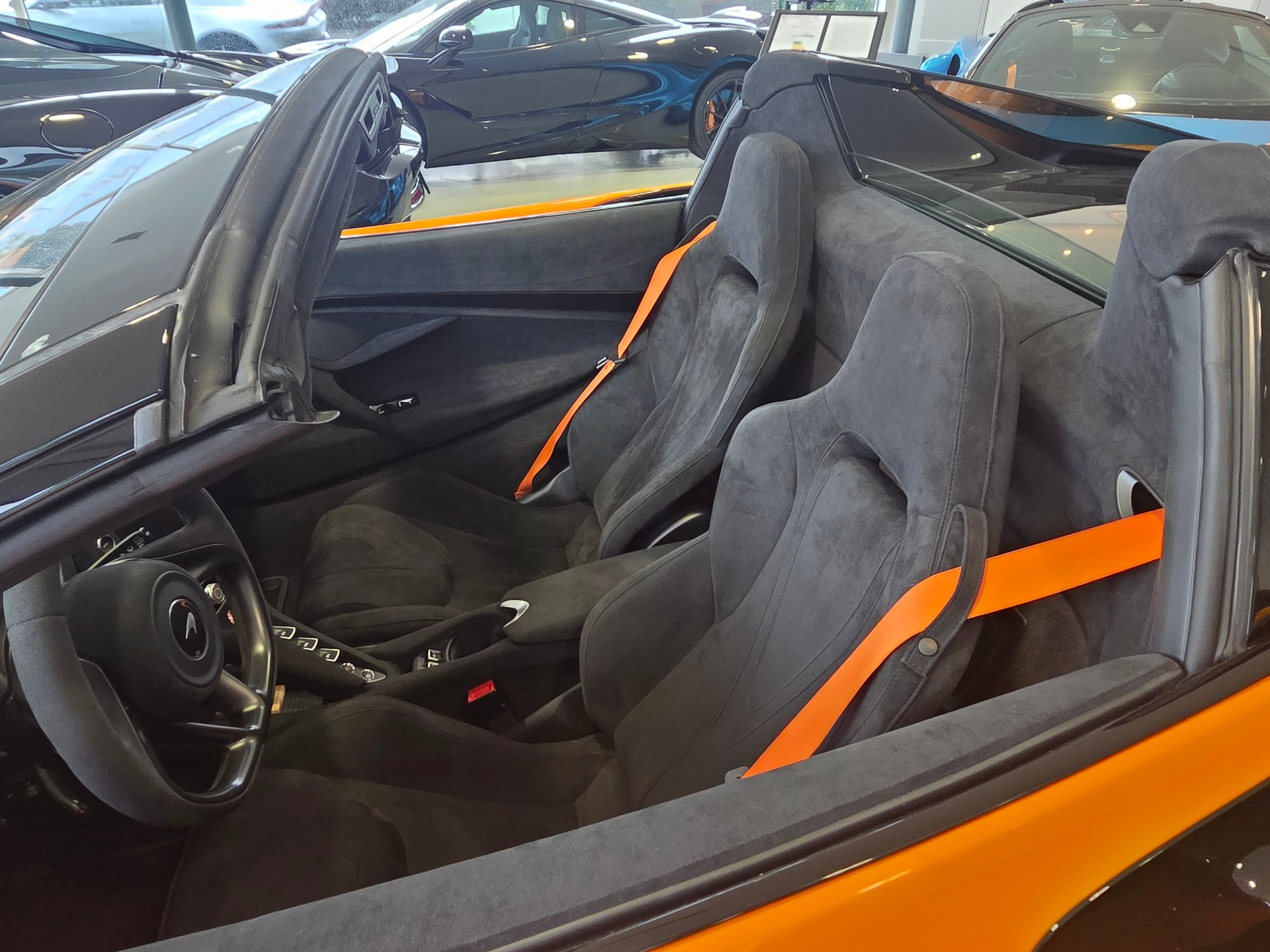 McLAREN 750s Spider 60th Anniversary 1/60-image-2