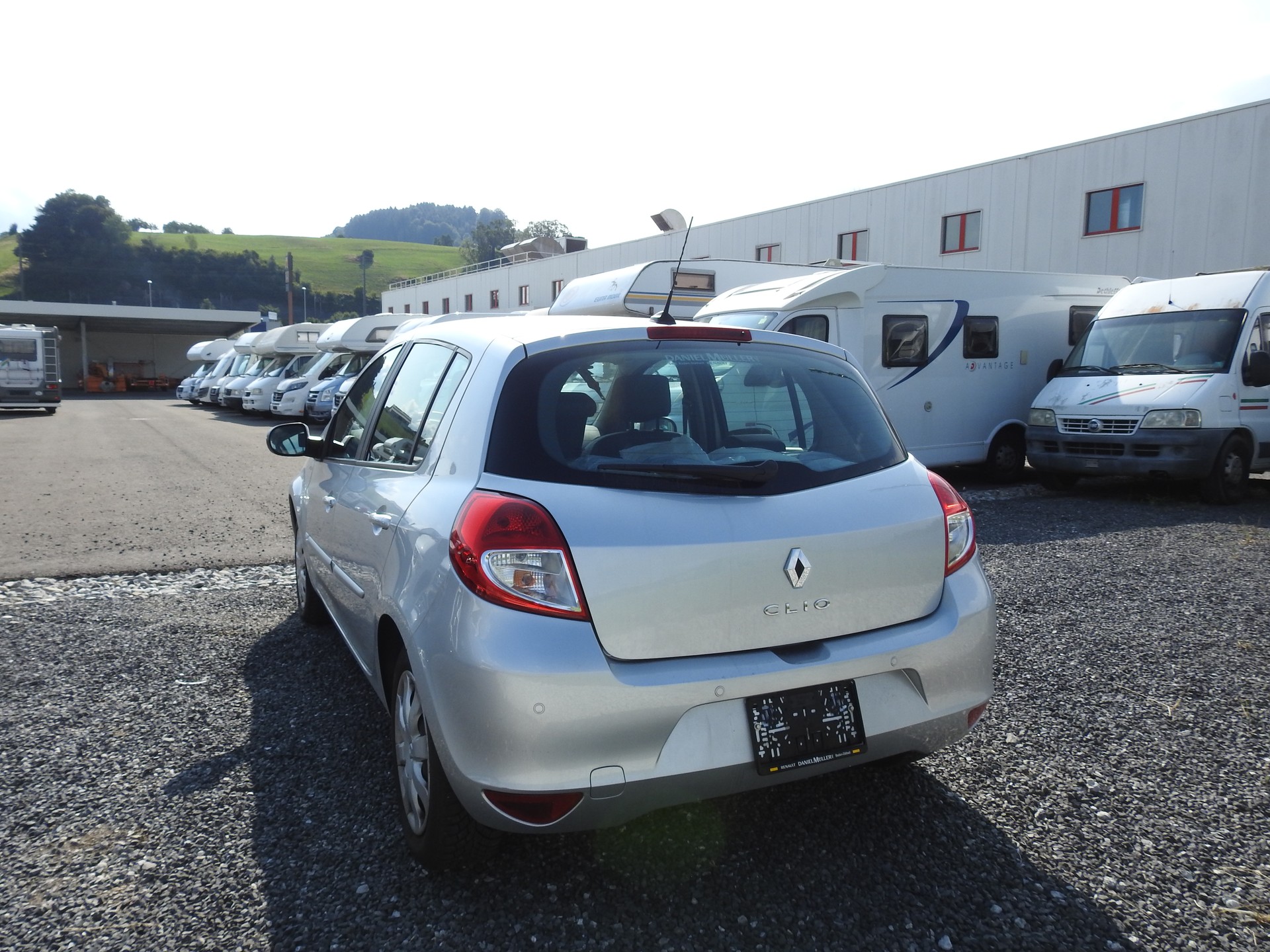 RENAULT Clio 1.6 16V Night&Day Automatic-showroom-element-3