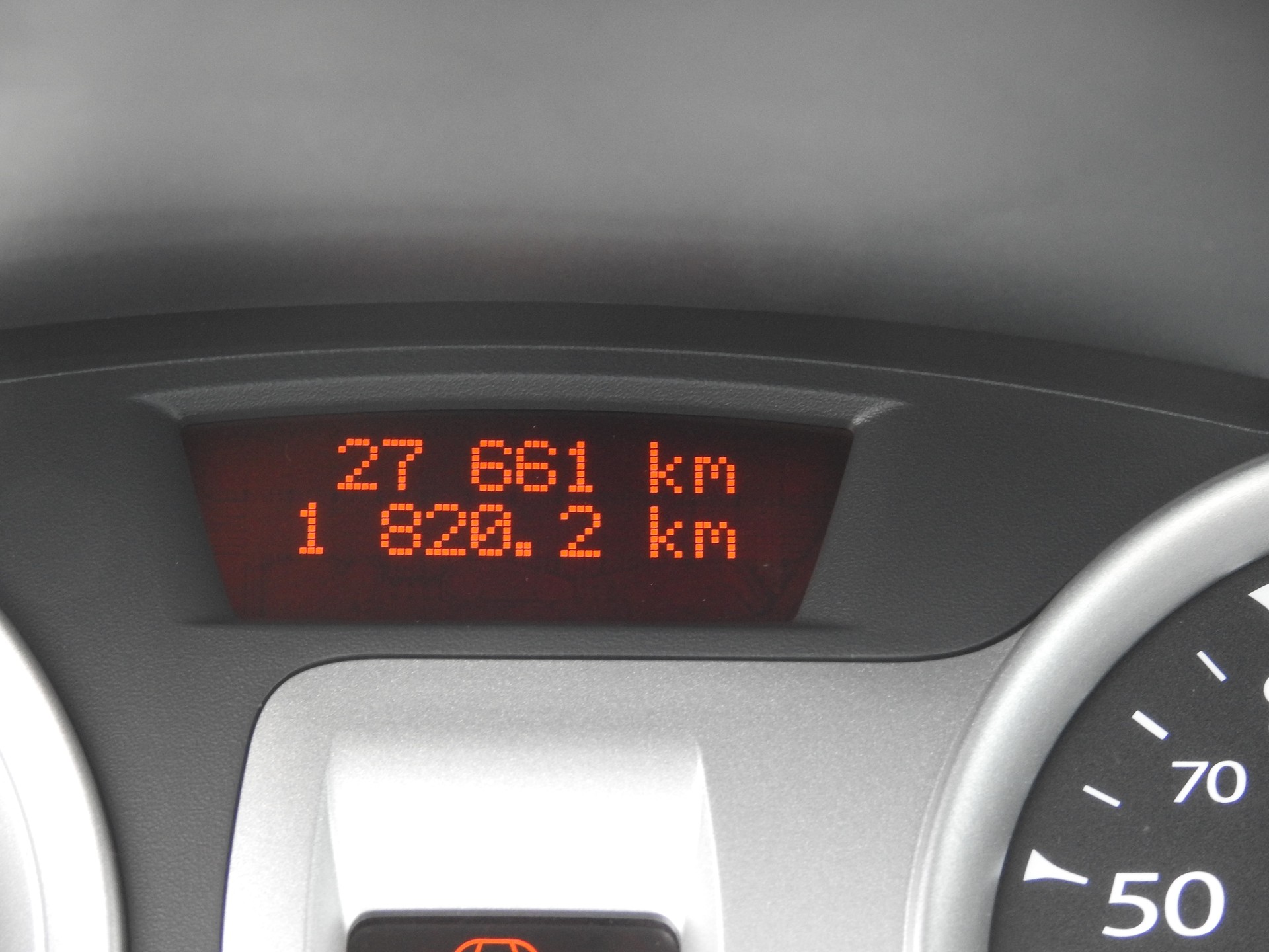 RENAULT Clio 1.6 16V Night&Day Automatic-image-22