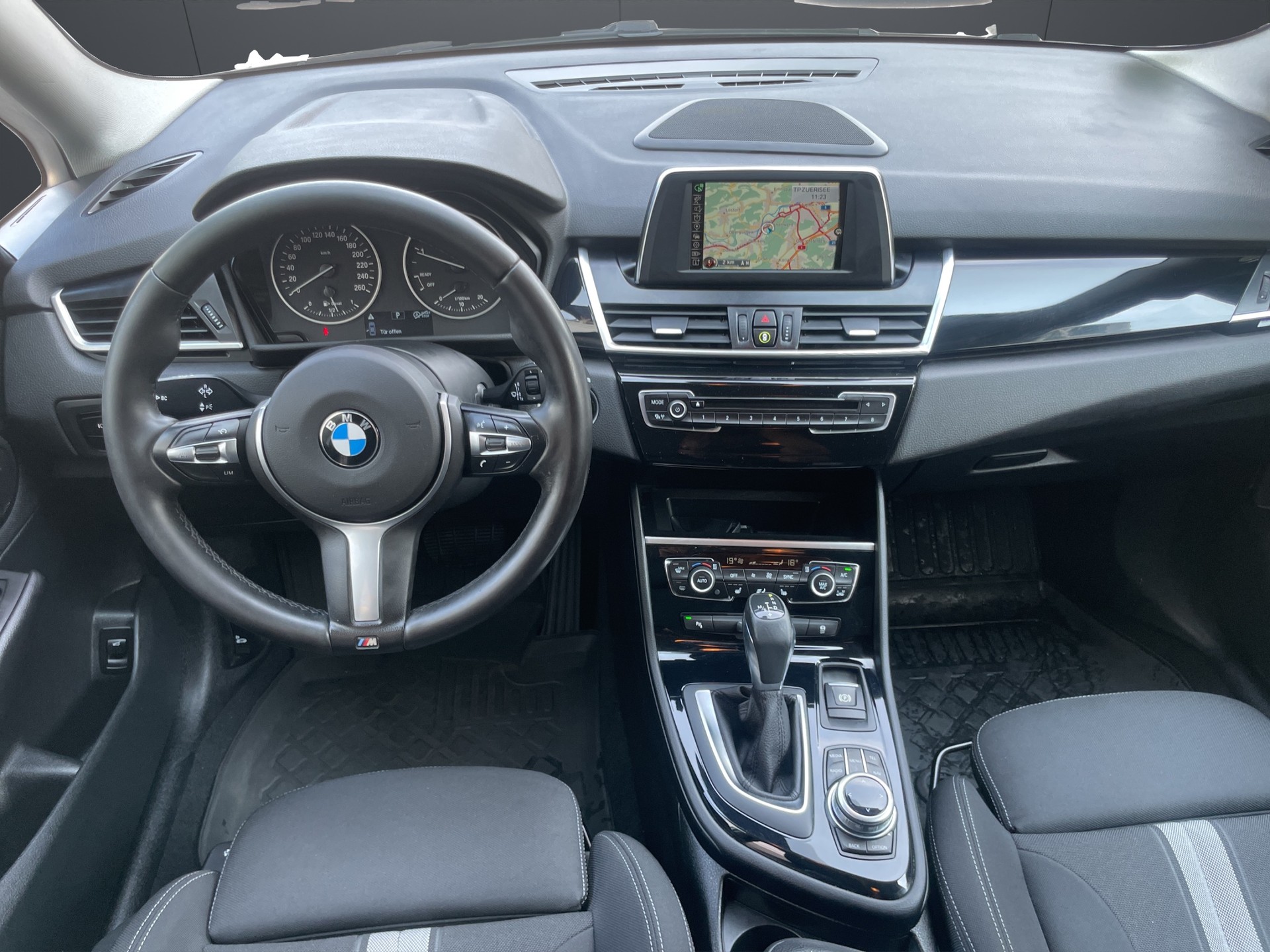 BMW 218d xDrive Gran Tourer Steptronic-image-10