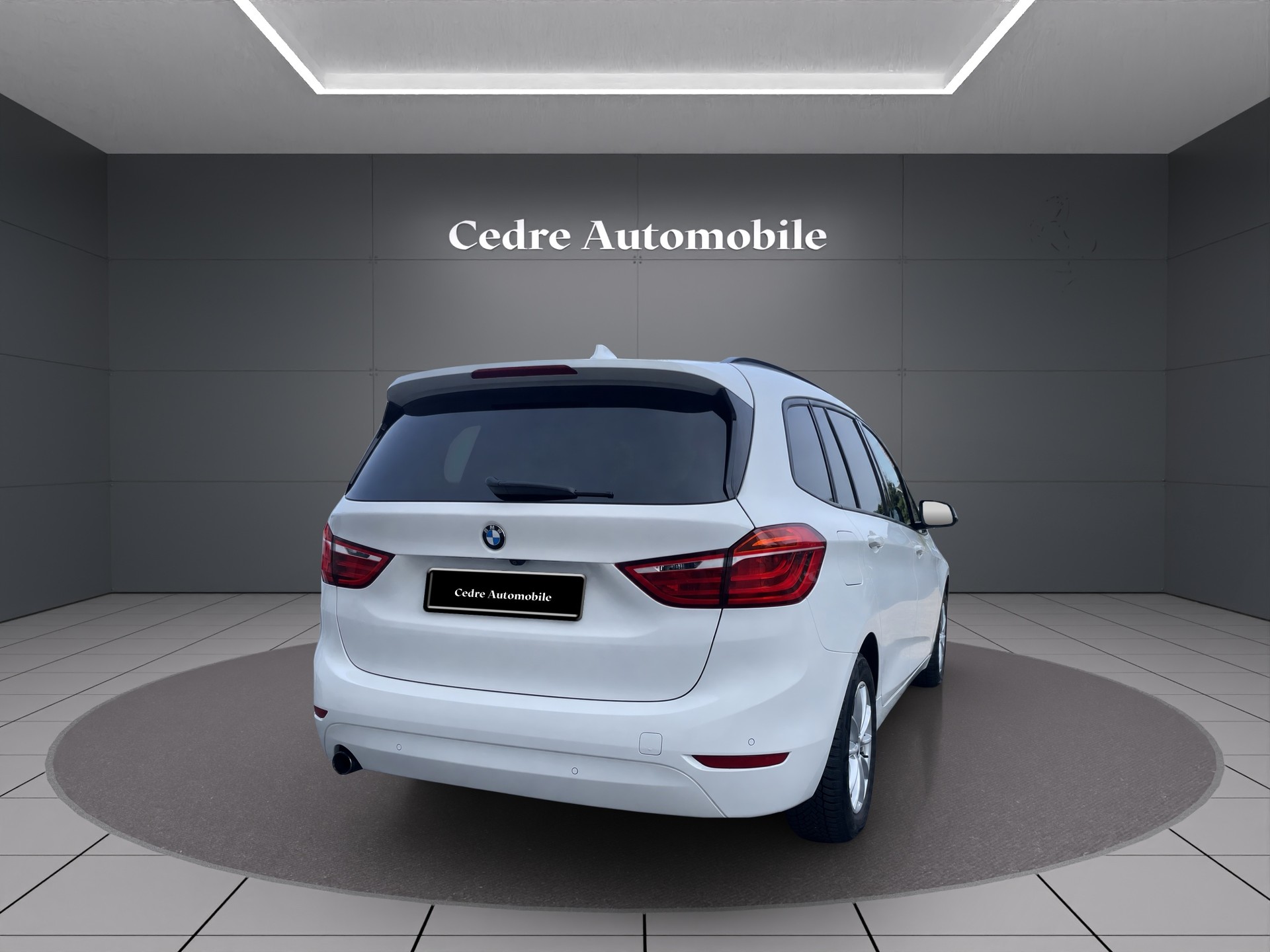 BMW 218d xDrive Gran Tourer Steptronic-image-3