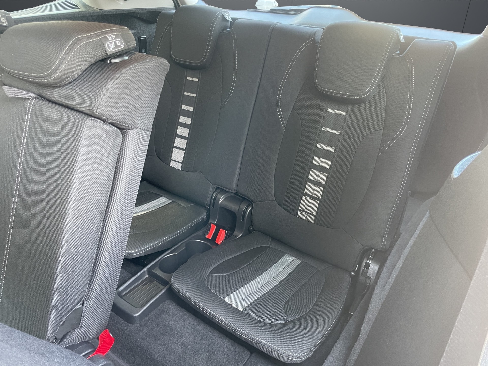 BMW 218d xDrive Gran Tourer Steptronic-image-9
