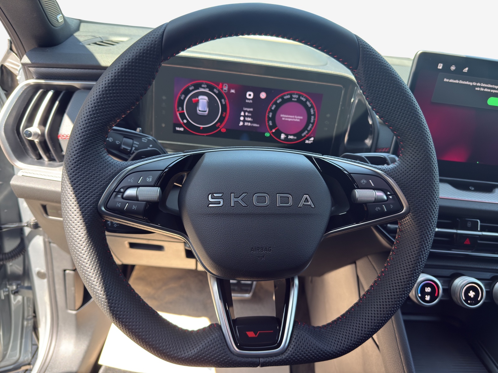 SKODA Kodiaq 2.0 TSI RS 4x4-image-9