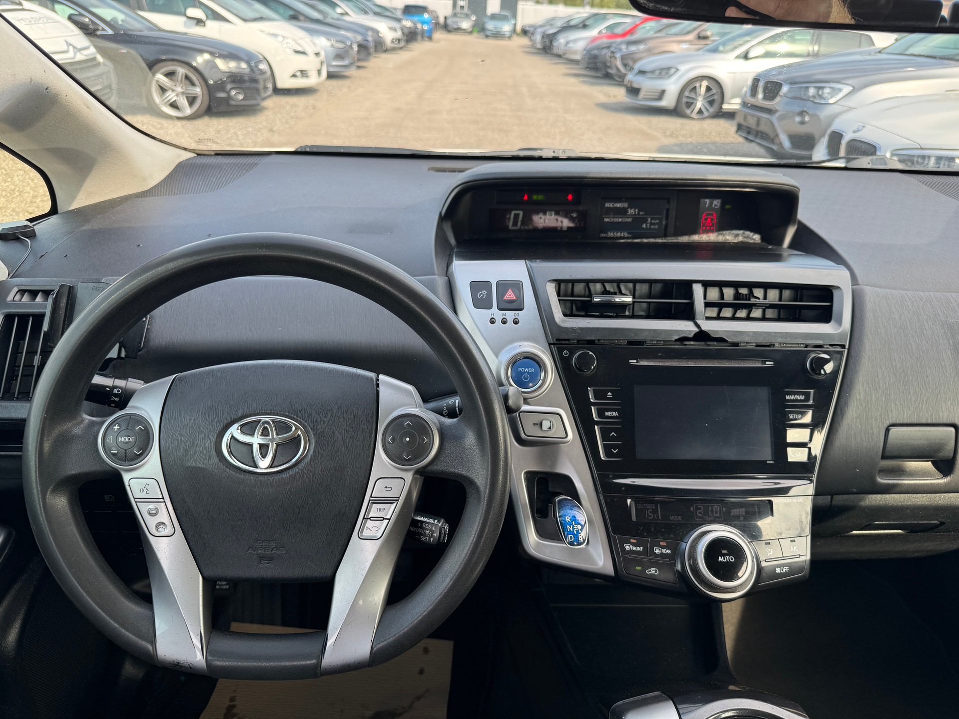 TOYOTA Prius+ 1.8 VVT-i HSD Comfort-image-6