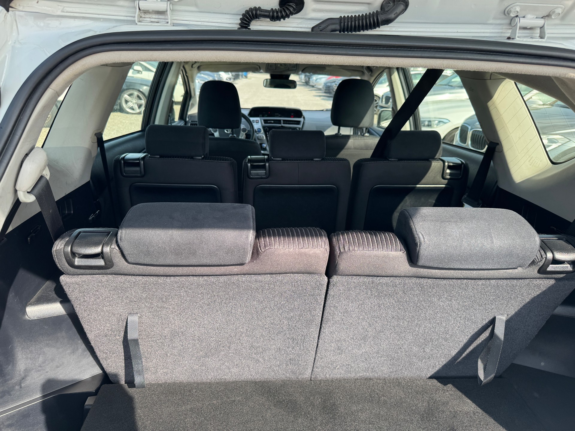 TOYOTA Prius+ 1.8 VVT-i HSD Comfort-image-13