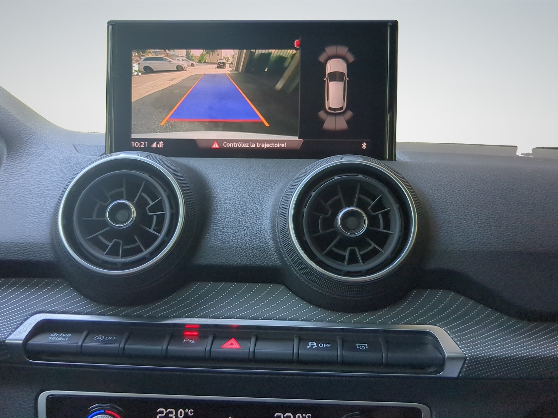 AUDI SQ2 TFSI quattro S-tronic-image-14