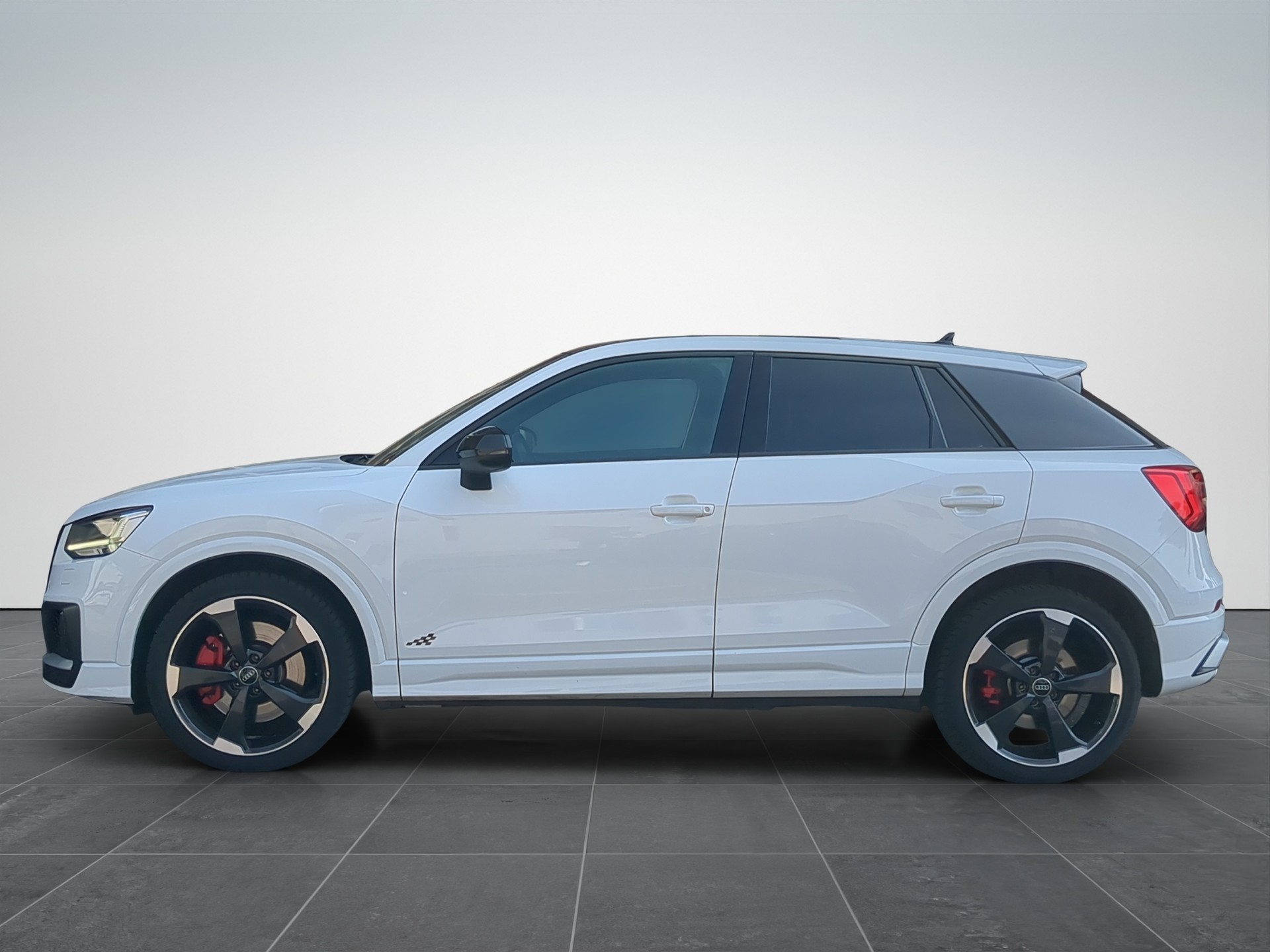AUDI SQ2 TFSI quattro S-tronic-image-1