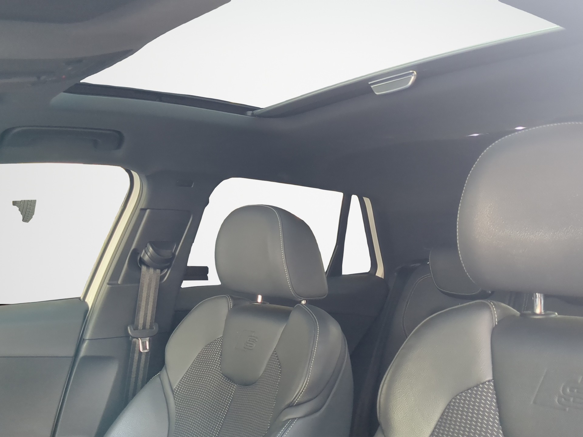 AUDI SQ2 TFSI quattro S-tronic-image-5