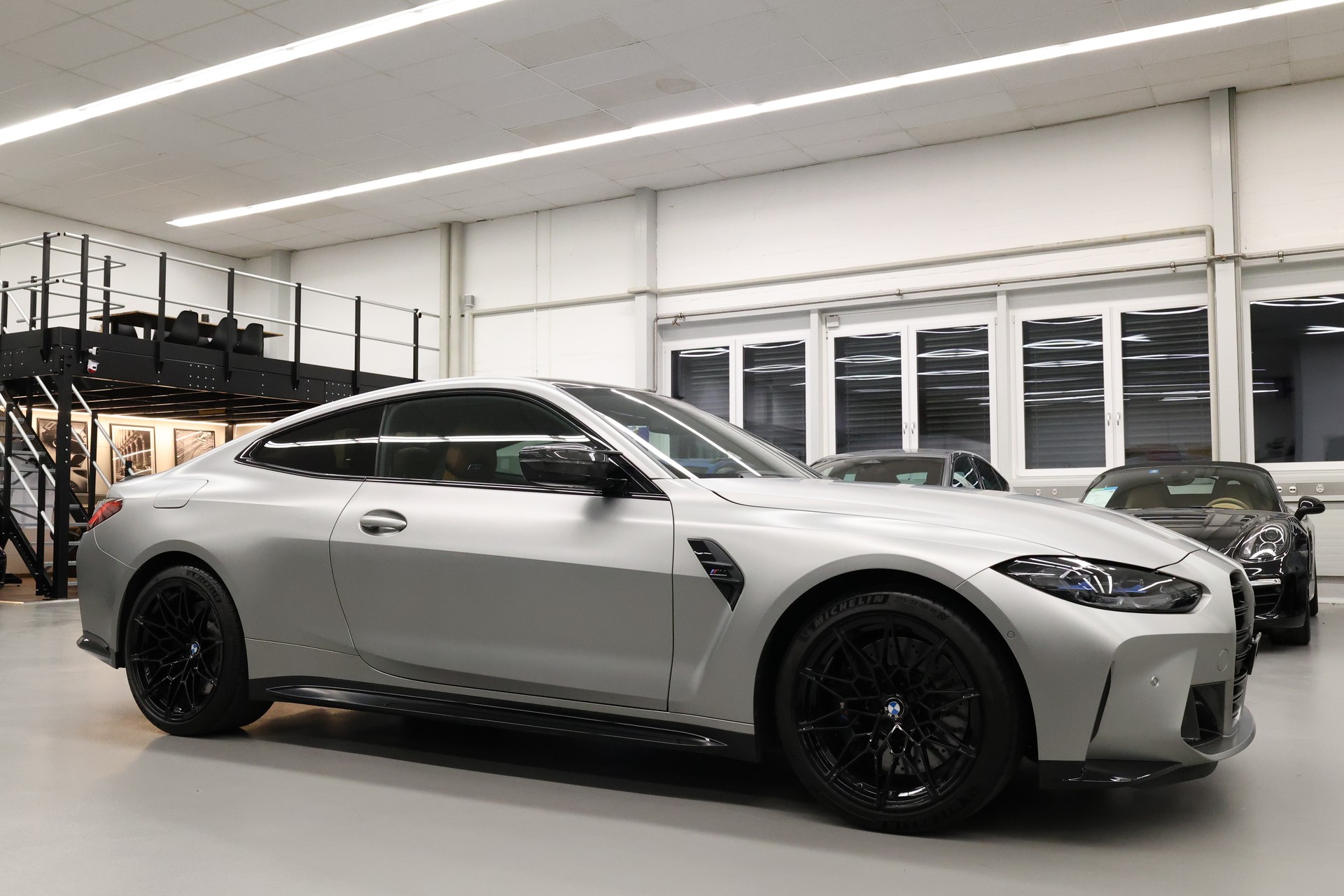 BMW M4 Competition xDrive Coupé-image-1