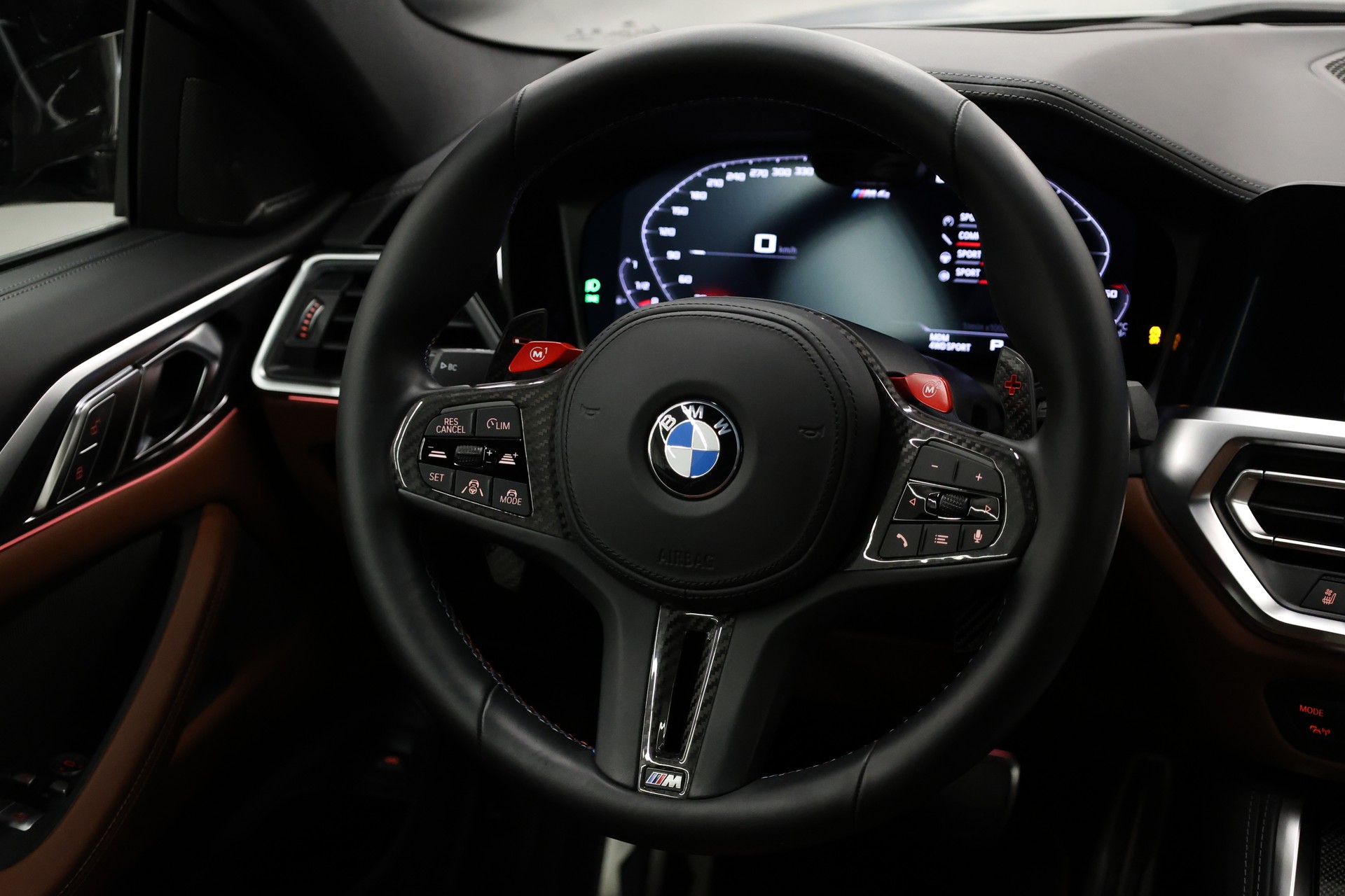BMW M4 Competition xDrive Coupé-image-29