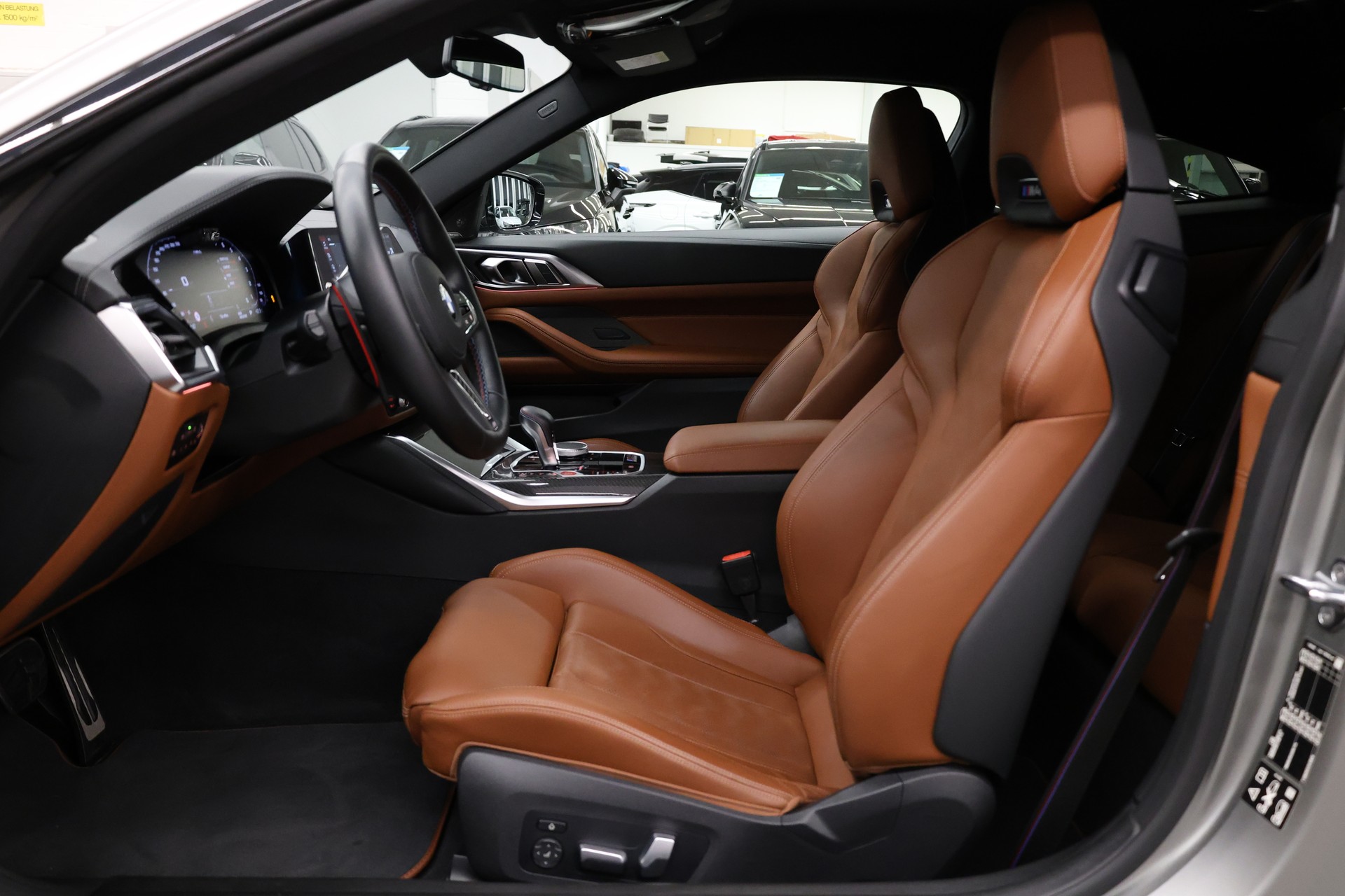BMW M4 Competition xDrive Coupé-image-25