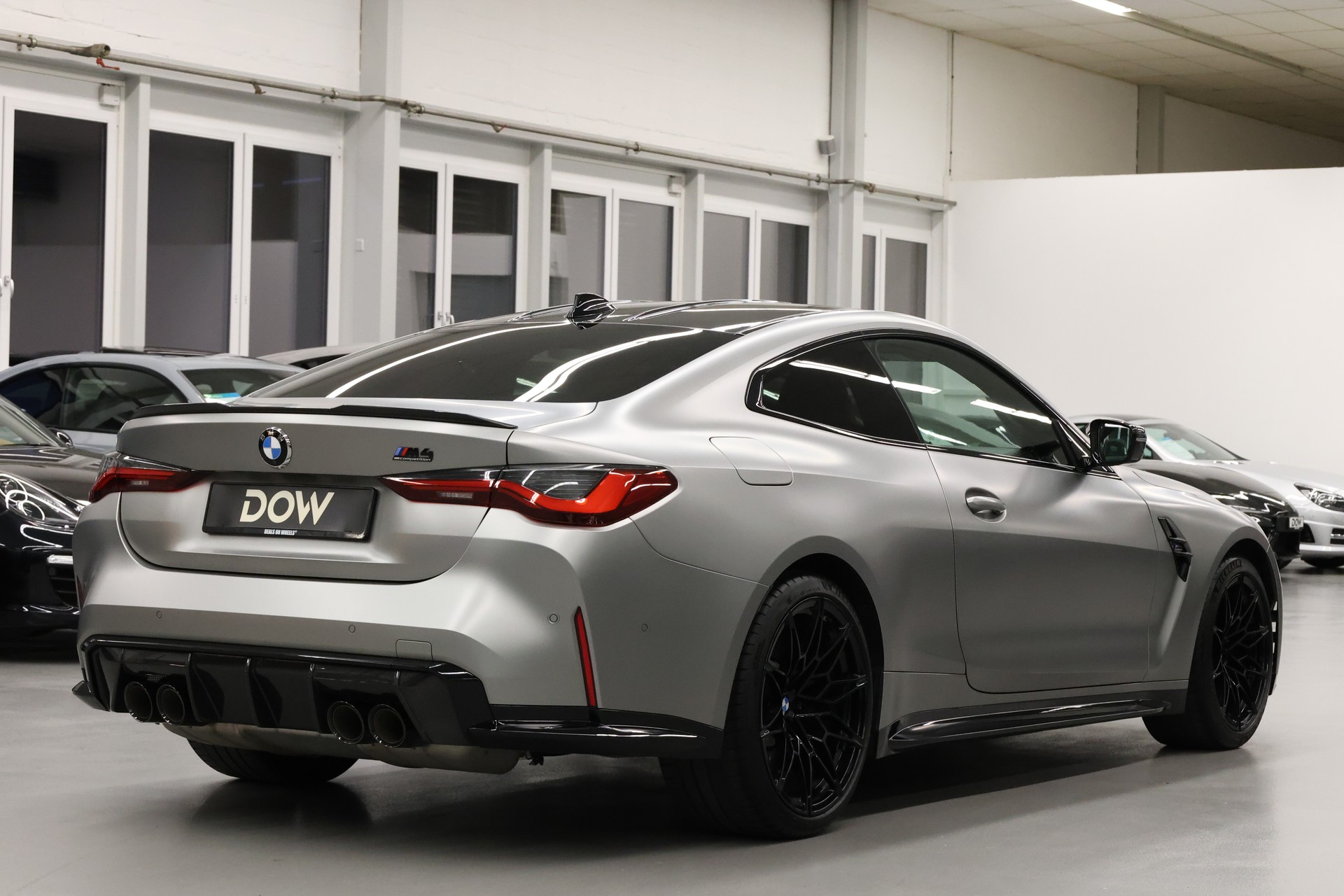 BMW M4 Competition xDrive Coupé-image-5
