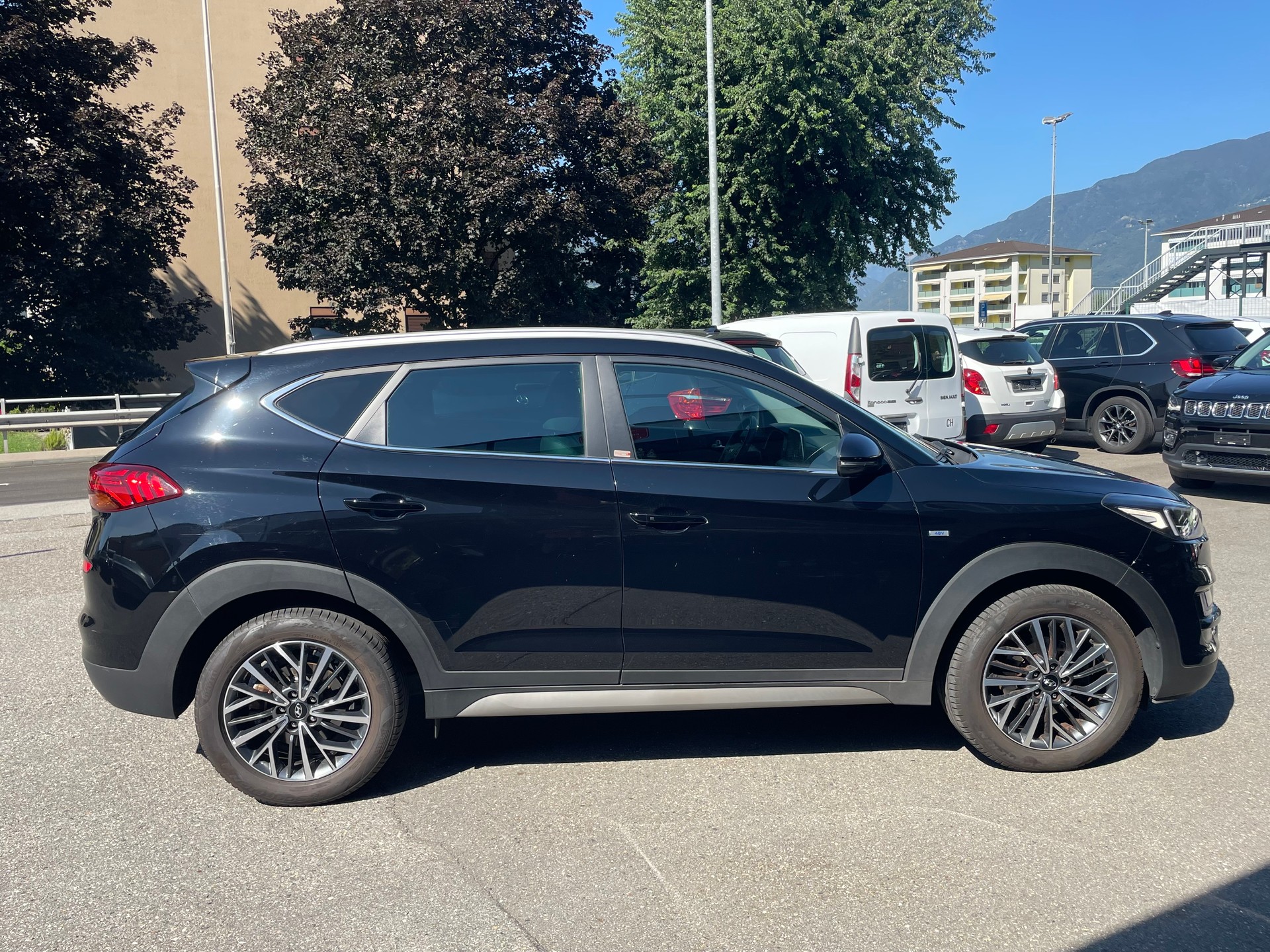 HYUNDAI Tucson 1.6 CRDI Amplia Mild Hybrid 4WD DCT-image-10