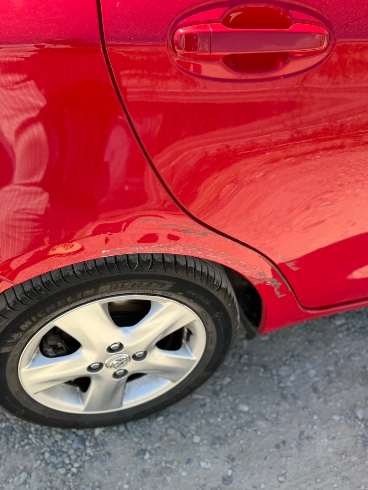 TOYOTA Yaris 1.5 VVT-i Hybrid Sol Premium e-CVT-image-1
