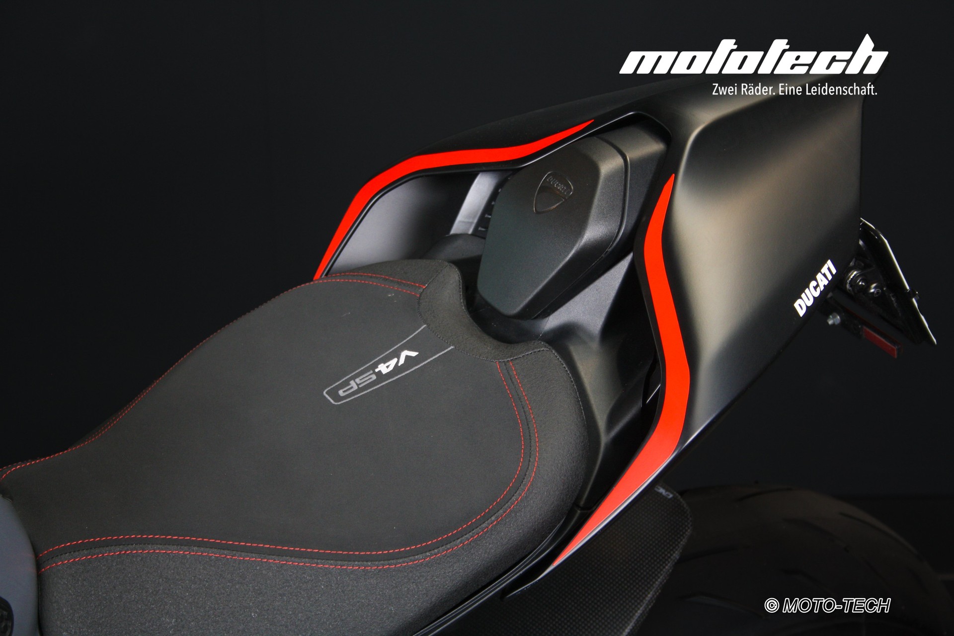 DUCATI Streetfighter V4 SP-image-8