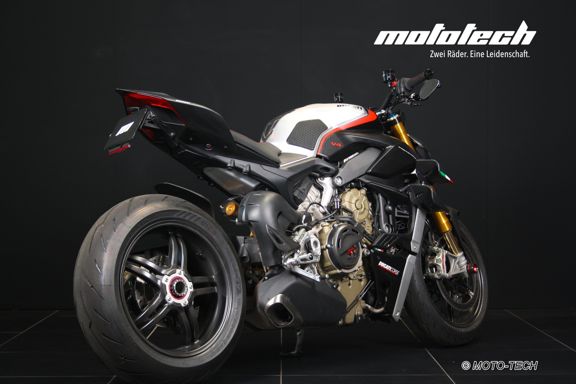 DUCATI Streetfighter V4 SP-showroom-element-2