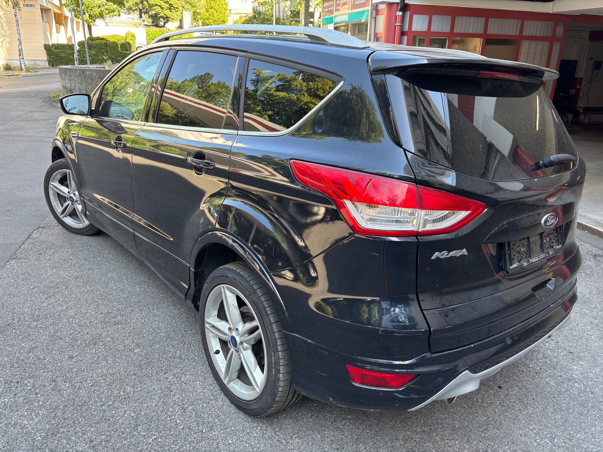 FORD Kuga 2.0 TDCi Titanium 4WD PowerShift-image-3