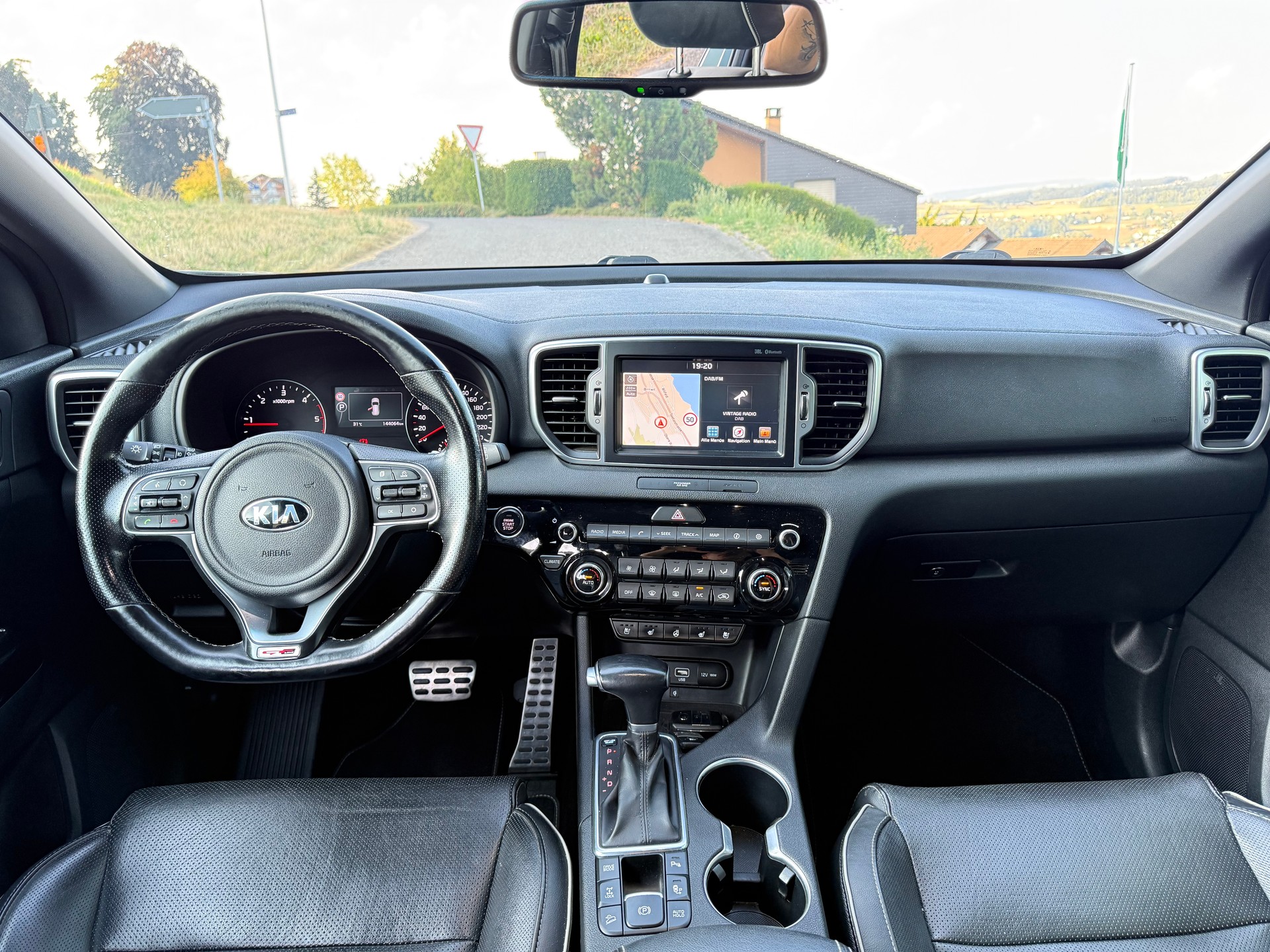 KIA 2.0 CRDi Style GT-Line 4x4 mit Panorama-Ausstell-/Schiebedach, Winterräder & Rückfahrkamera-image-5