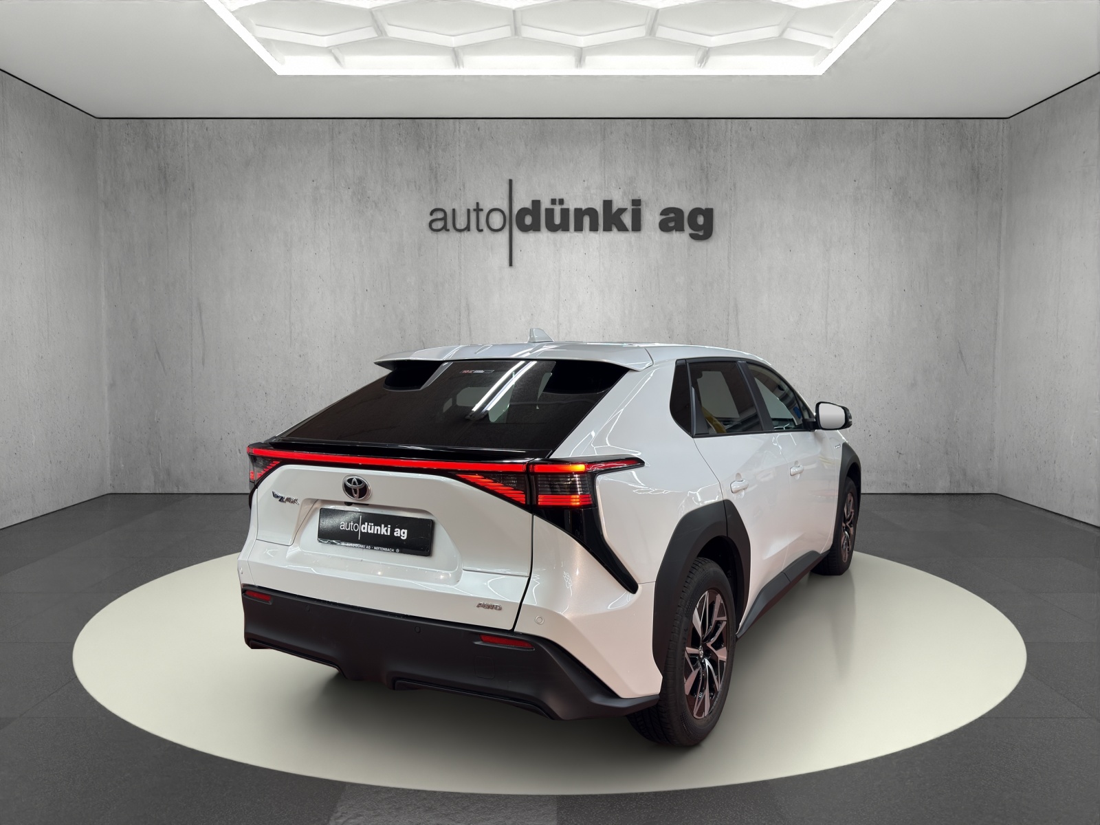 TOYOTA bZ4X Style 71,4 kWh 4WD-image-3
