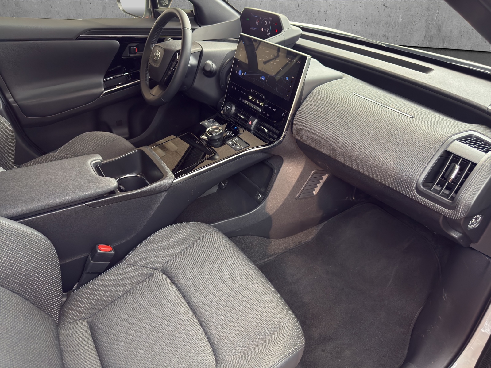 TOYOTA bZ4X Style 71,4 kWh 4WD-image-7