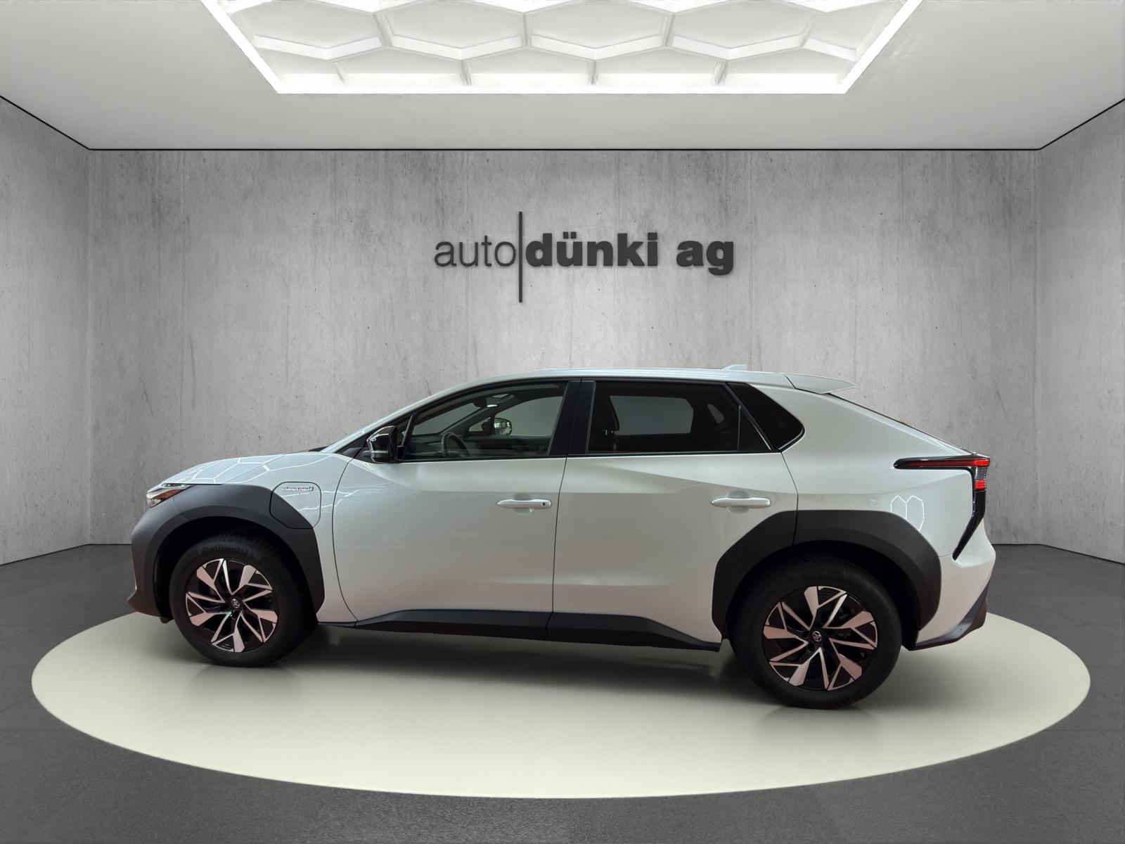 TOYOTA bZ4X Style 71,4 kWh 4WD-image-1